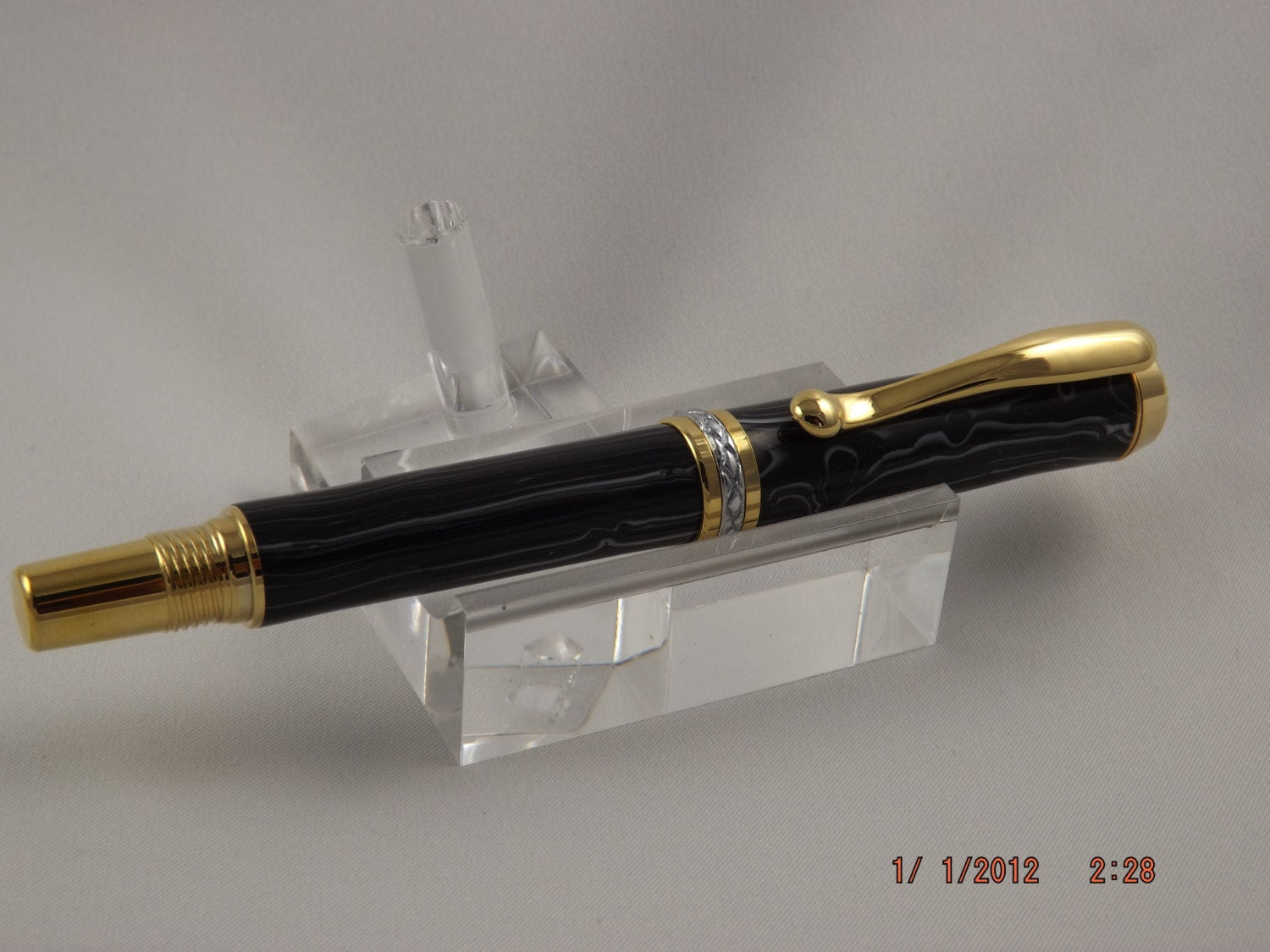 Handmade Black and White Matrix Statesman Tru Stone Rollerball Pen.
