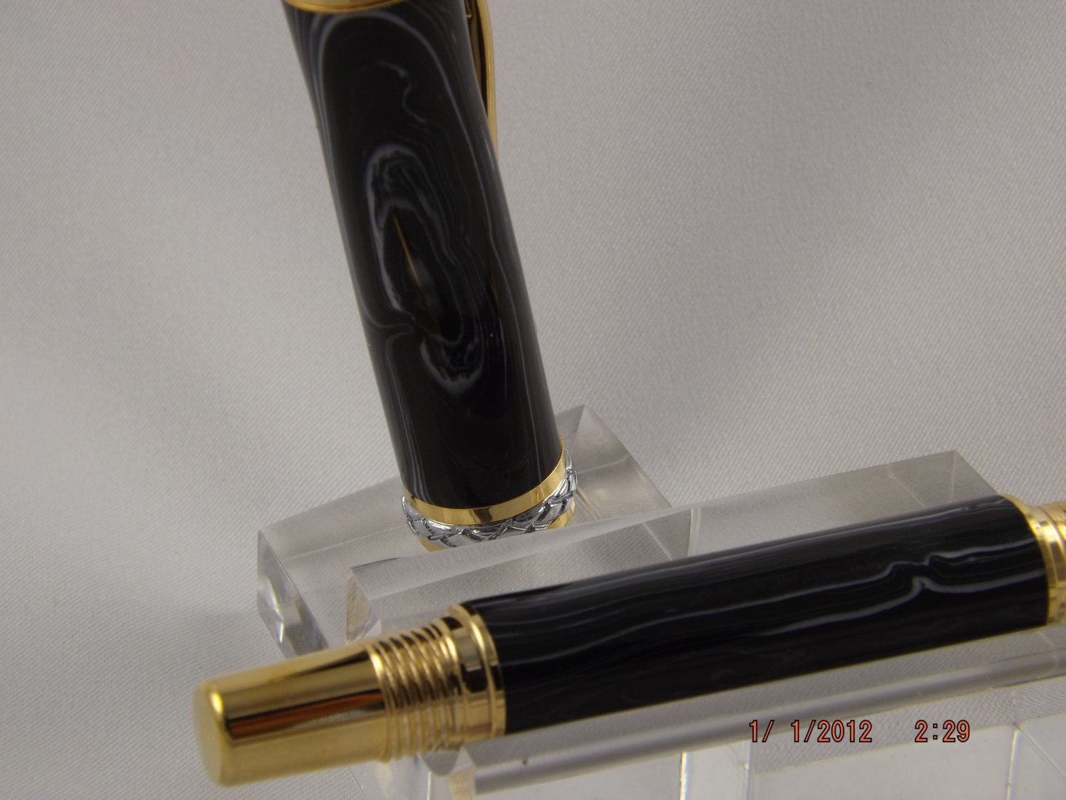 Handmade Black and White Matrix Statesman Tru Stone Rollerball Pen.