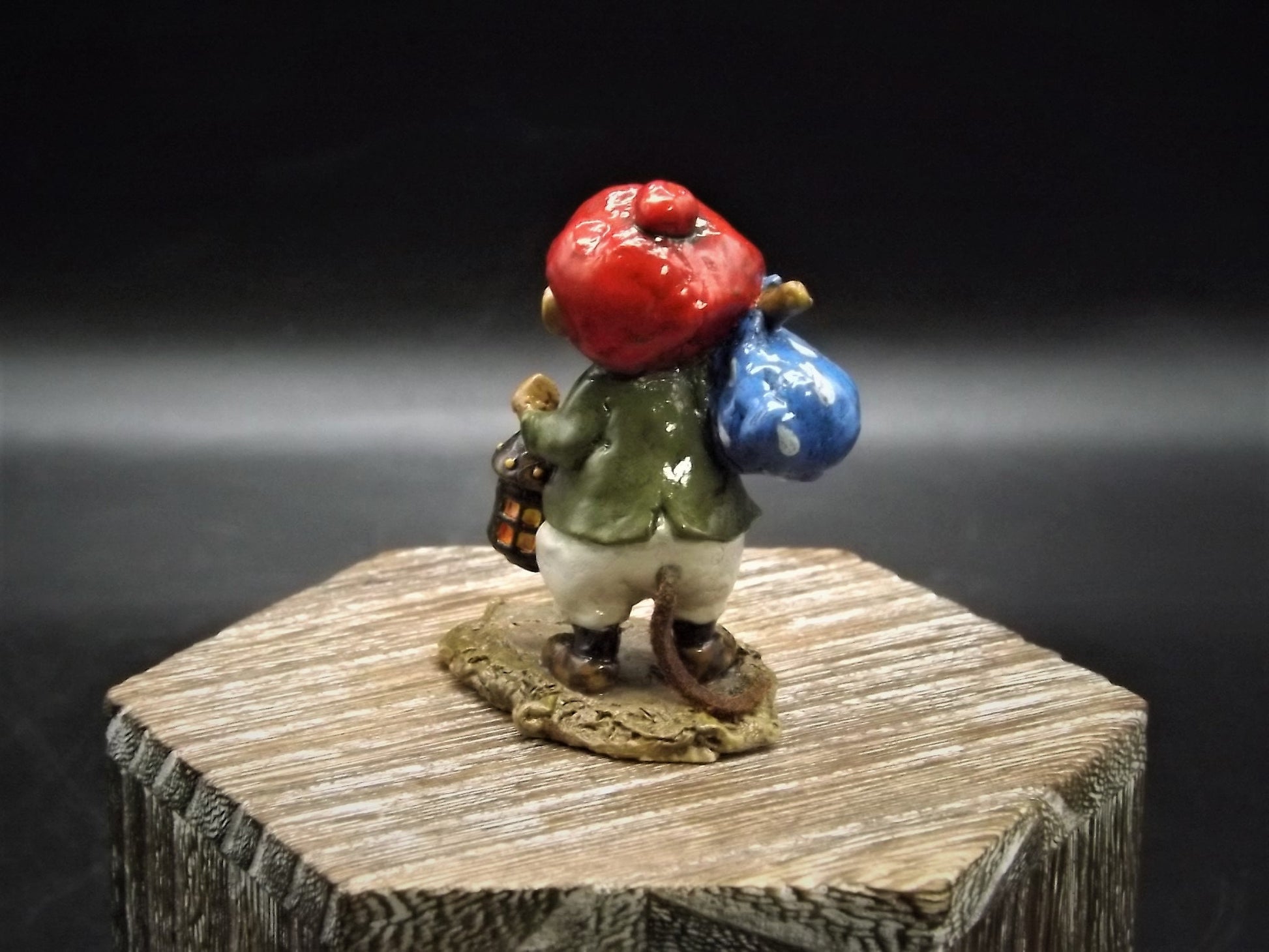 Vintage Wee Forest Folk Mouse Figurine: 1995 "Wanderlust" Lantern