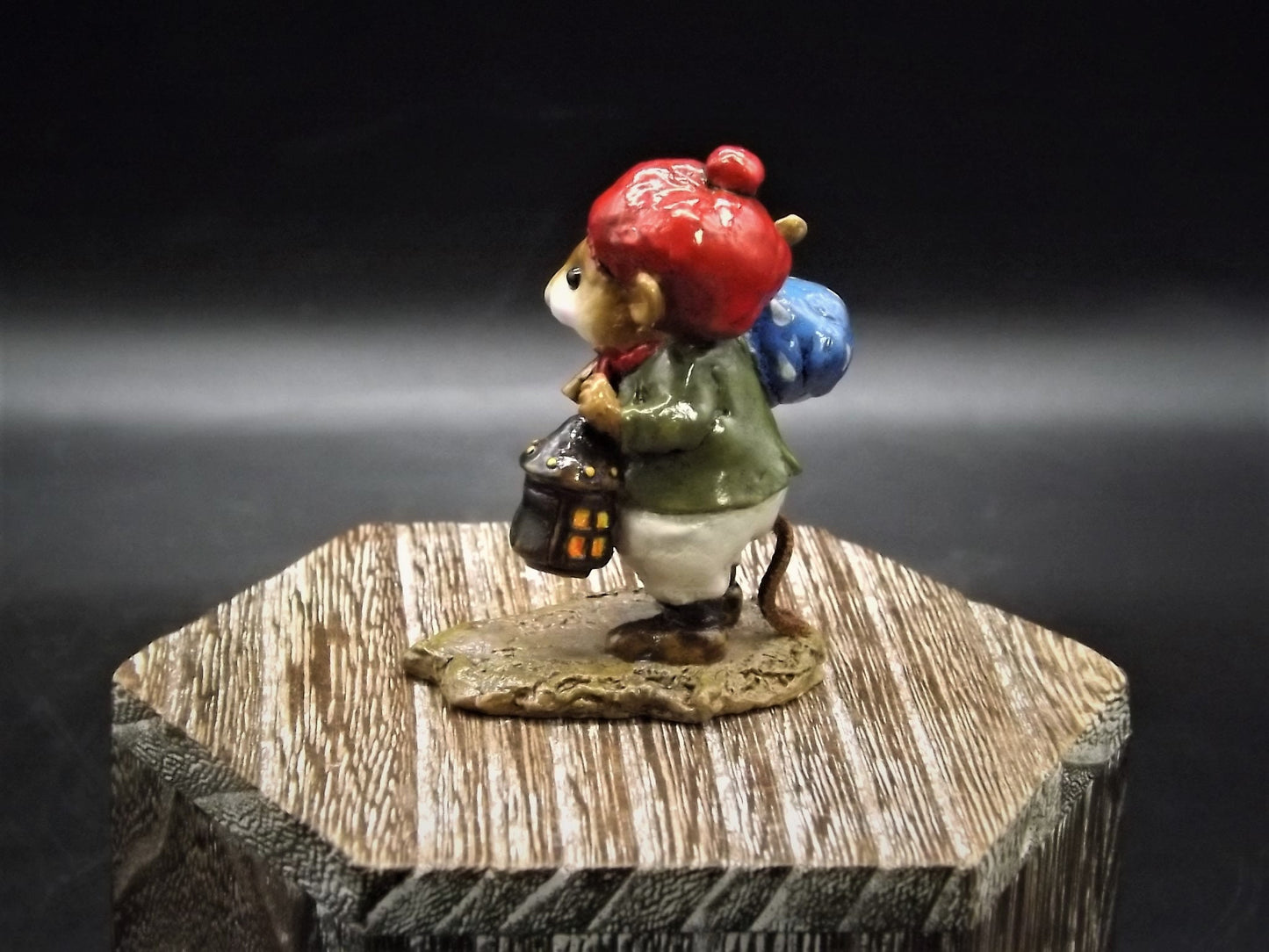 Vintage Wee Forest Folk Mouse Figurine: 1995 "Wanderlust" Lantern