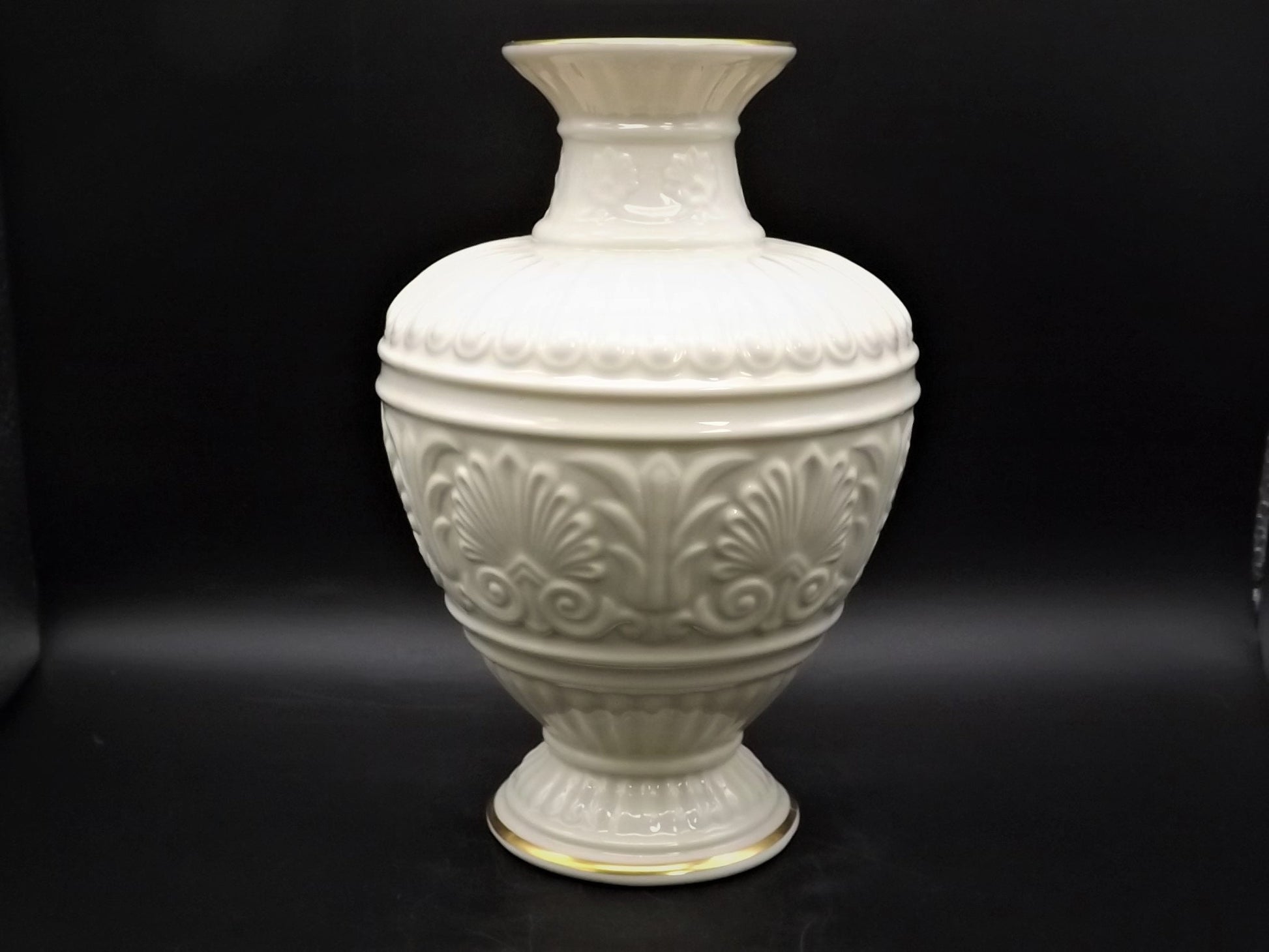 Vintage Lenox "Athenian" porcelain small vase. Excellent condition no box.