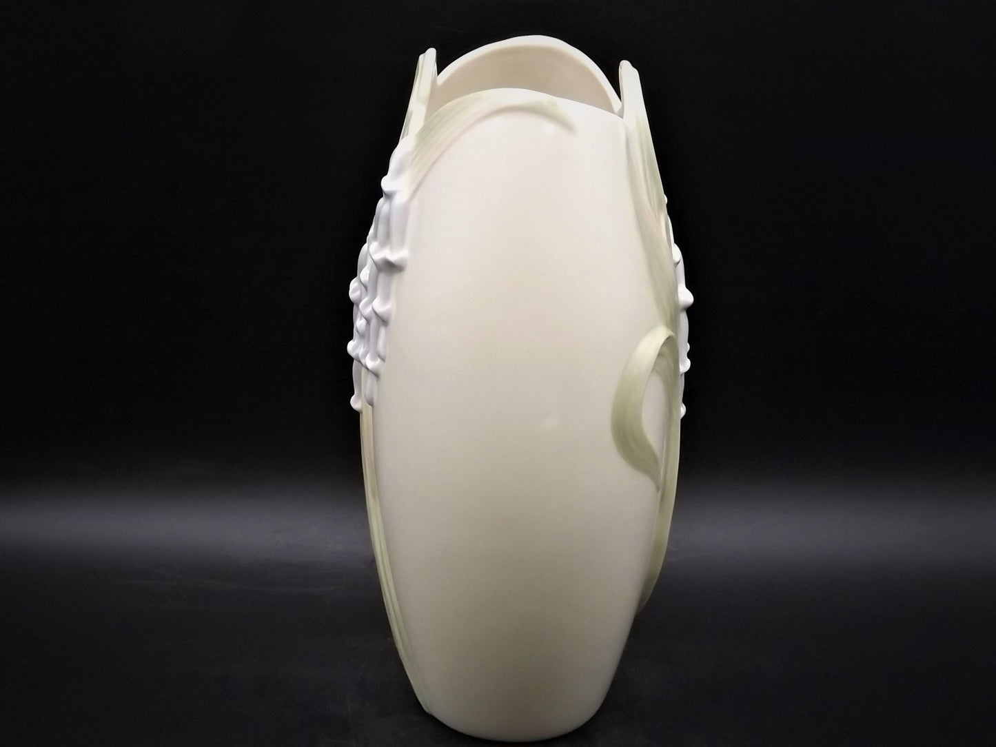 Vintage Lenox "Floral Blossoms" porcelain vase with Blue Bell flowers. Excellent condition no box.