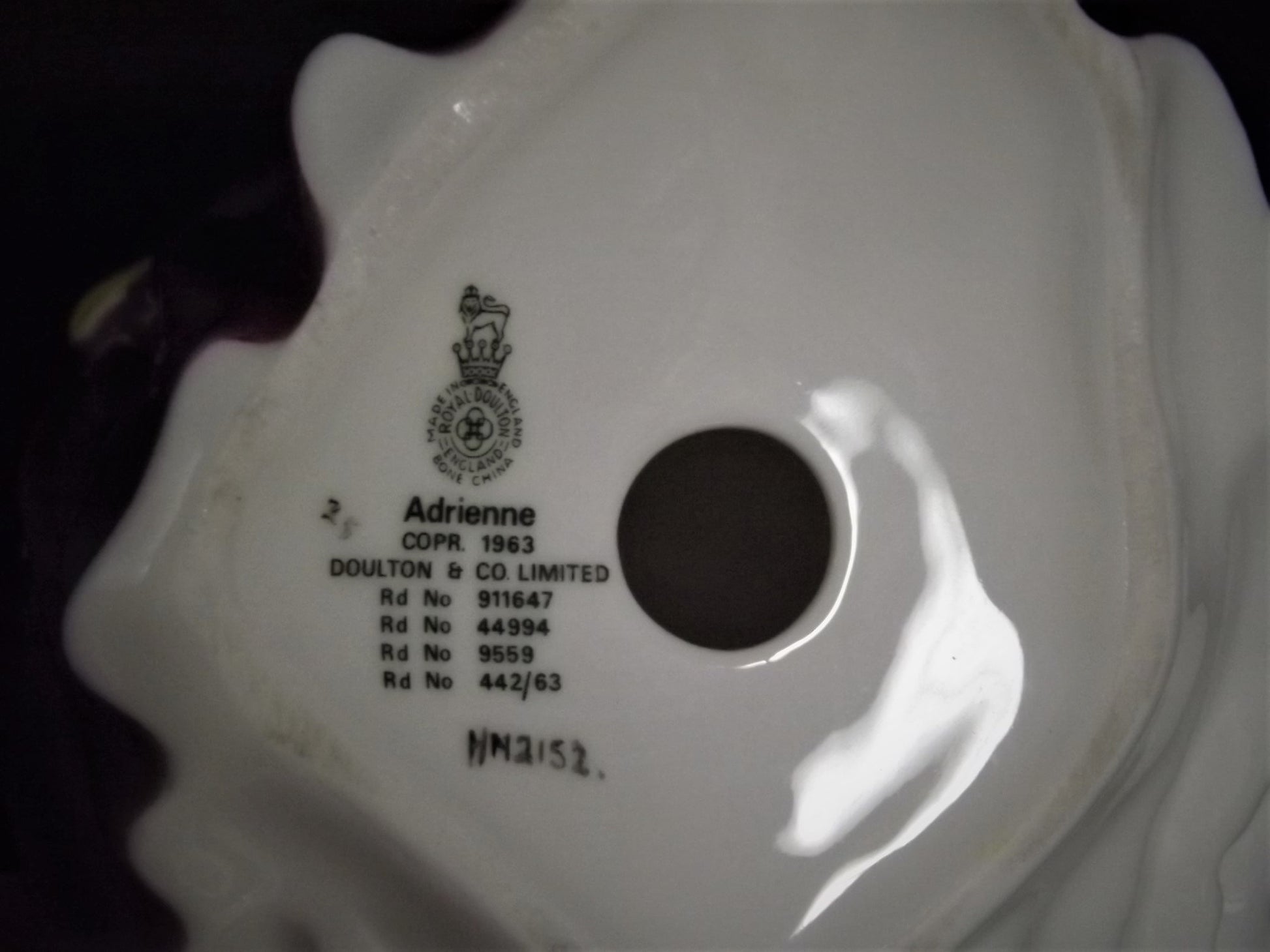 Vintage 1963 Royal Doulton "Adrienne" figurine HN 2152 . Excellent condition!