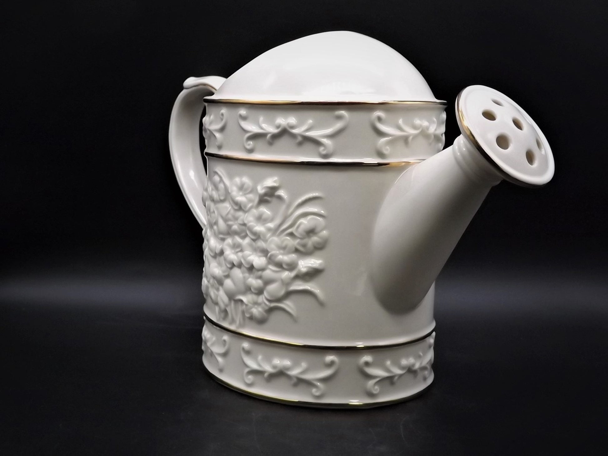 Vintage Lenox "Spring Showers" porcelain watering can flower vase. Excellent condition no box.