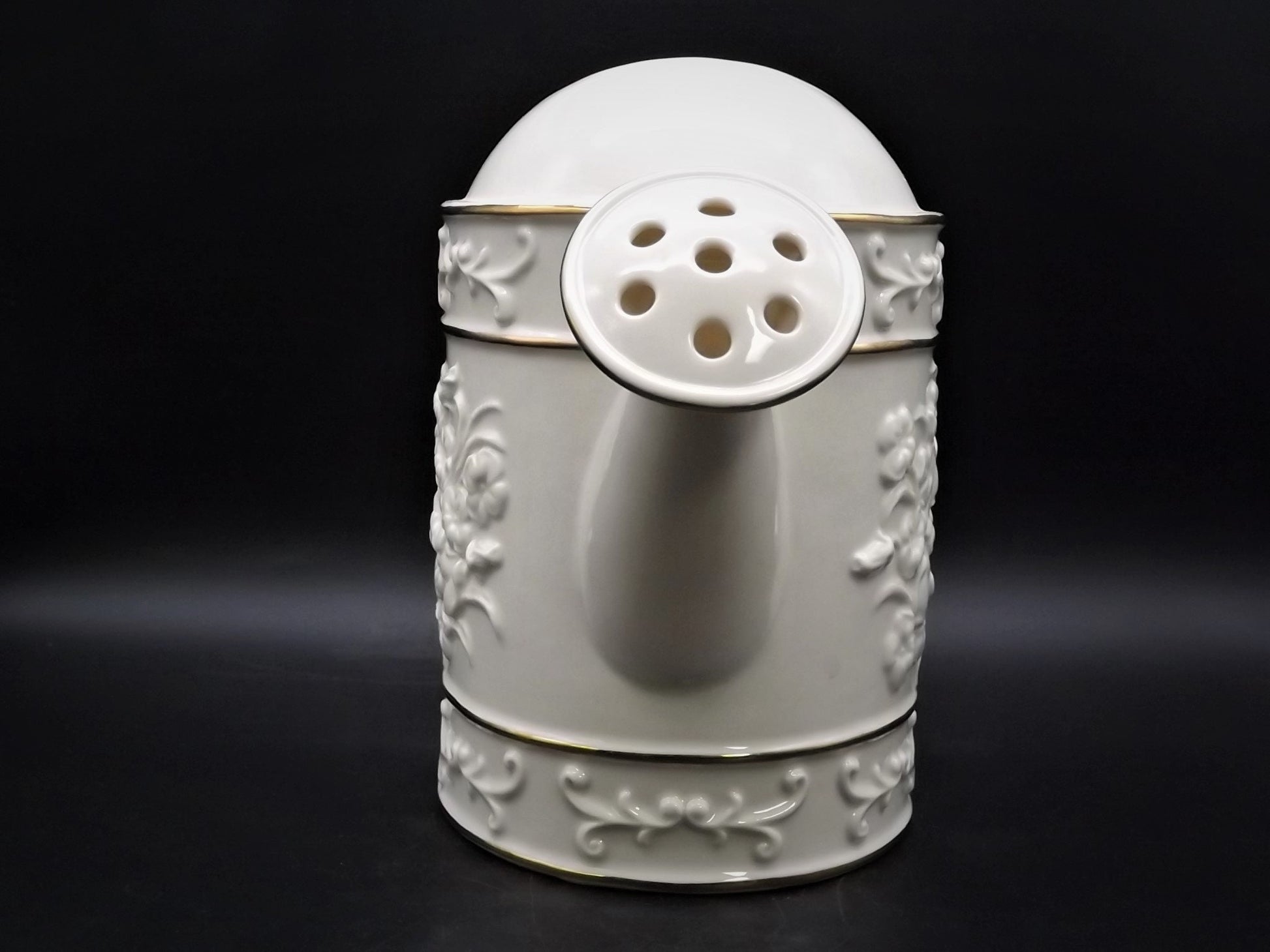 Vintage Lenox "Spring Showers" porcelain watering can flower vase. Excellent condition no box.