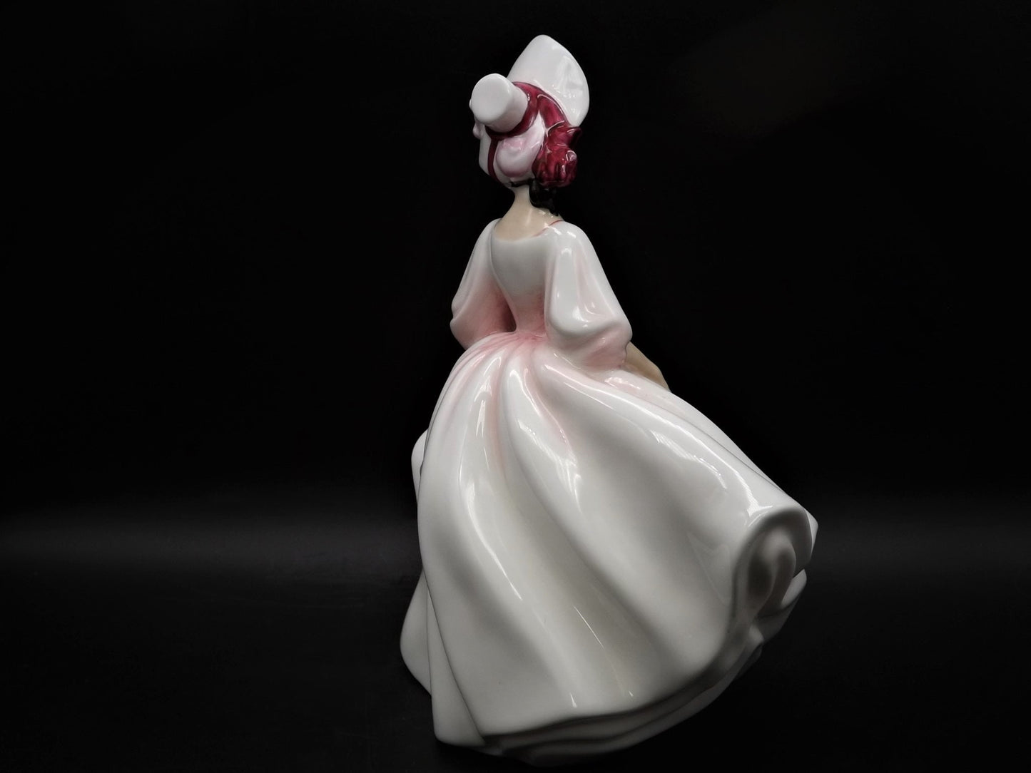Vintage Royal Doulton "Sunday Best" figurine HN 2698. Introduced 1985 and retired 1995. Excellent condition!
