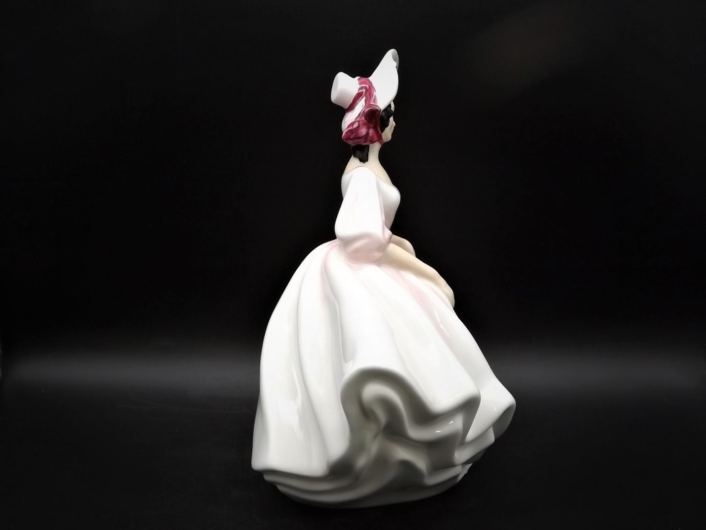 Vintage Royal Doulton "Sunday Best" figurine HN 2698. Introduced 1985 and retired 1995. Excellent condition!