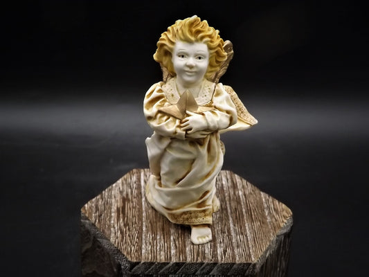 Retired Harmony Kingdom Celeste Angel Figurine: 1996 Timed Edition