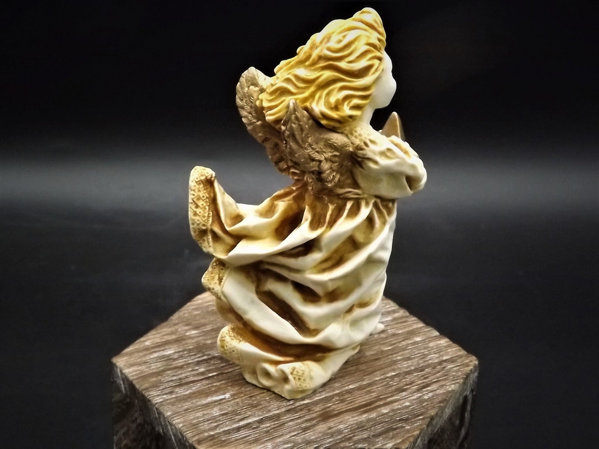 Retired Harmony Kingdom Celeste Angel Figurine: 1996 Timed Edition