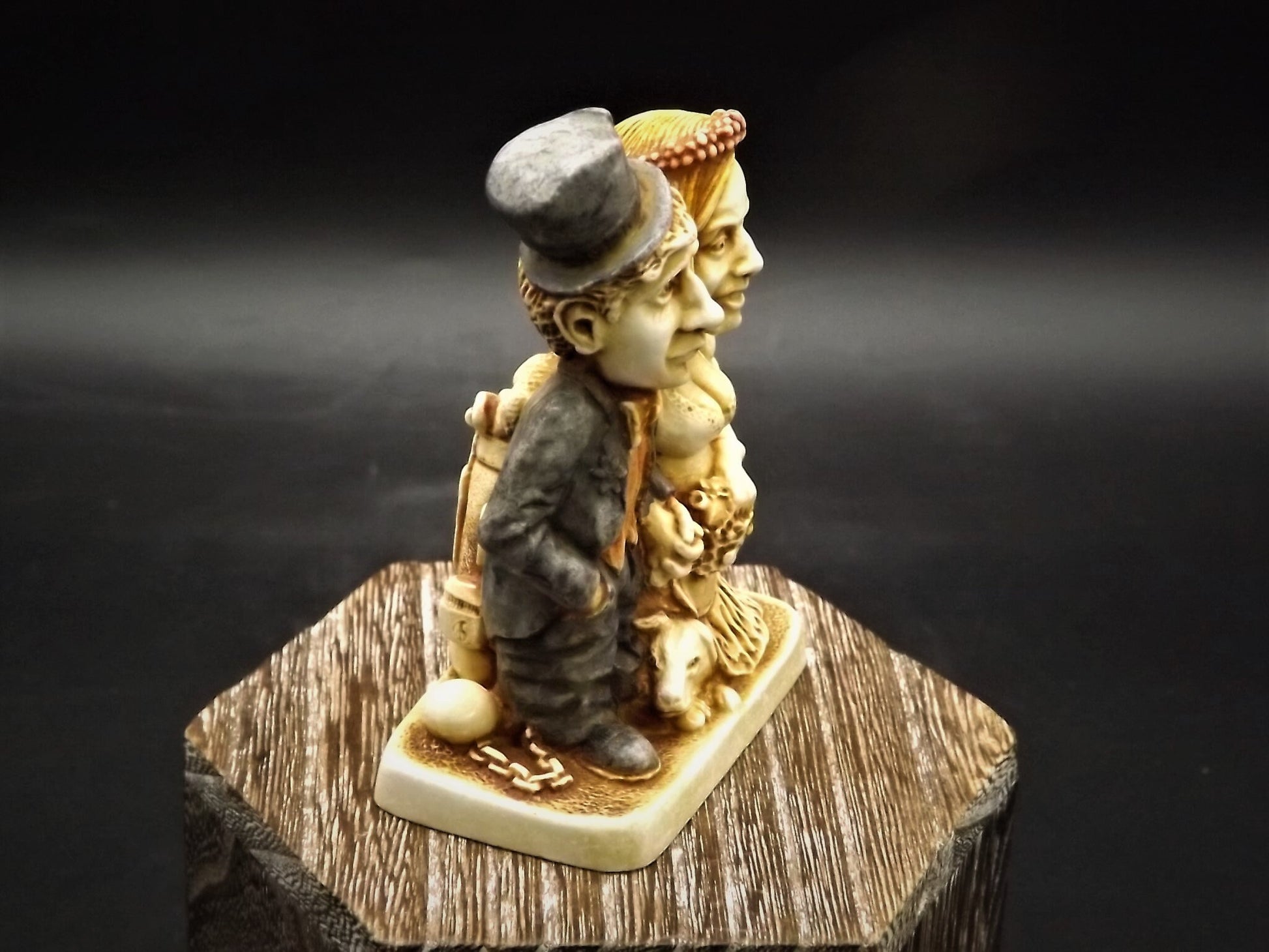 Retired 1996 Harmony Kingdom "The Big Day" wedding piece Excellent condition. No Box.