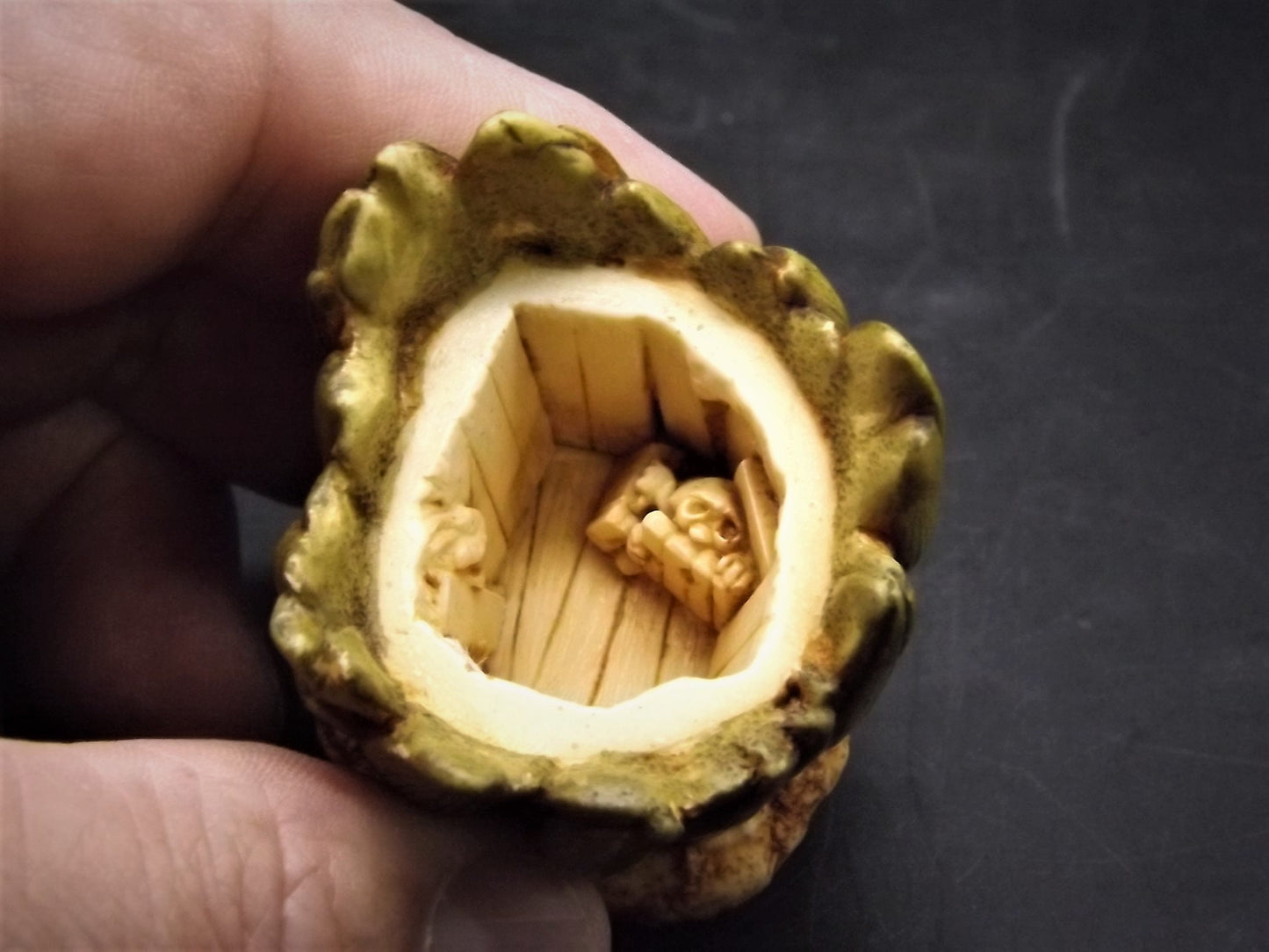 Retired 1997 Harmony Kingdom/Harmony Garden "Snowdrop" piece Excellent condition with original box.