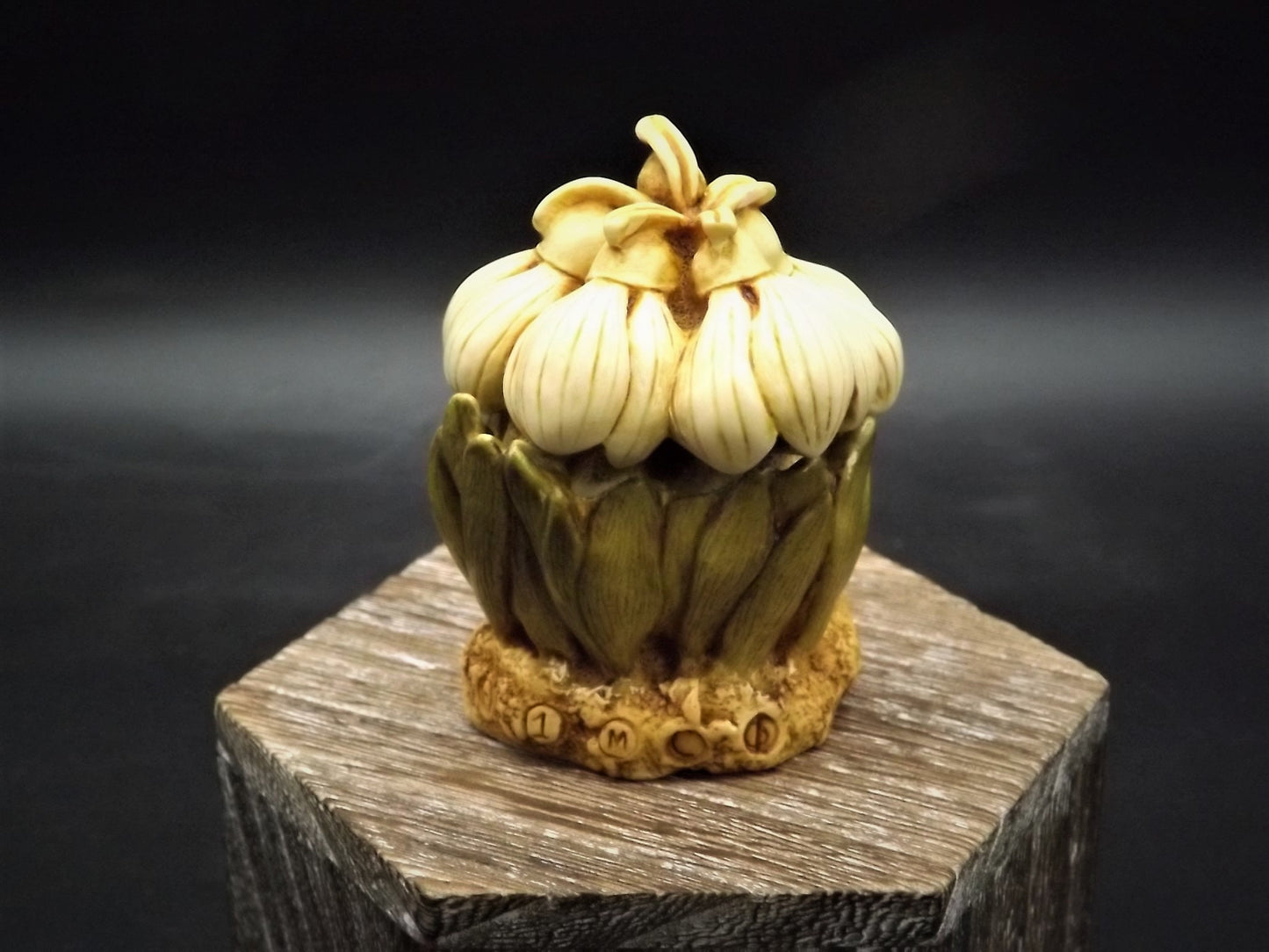 Retired 1997 Harmony Kingdom/Harmony Garden "Snowdrop" piece Excellent condition with original box.