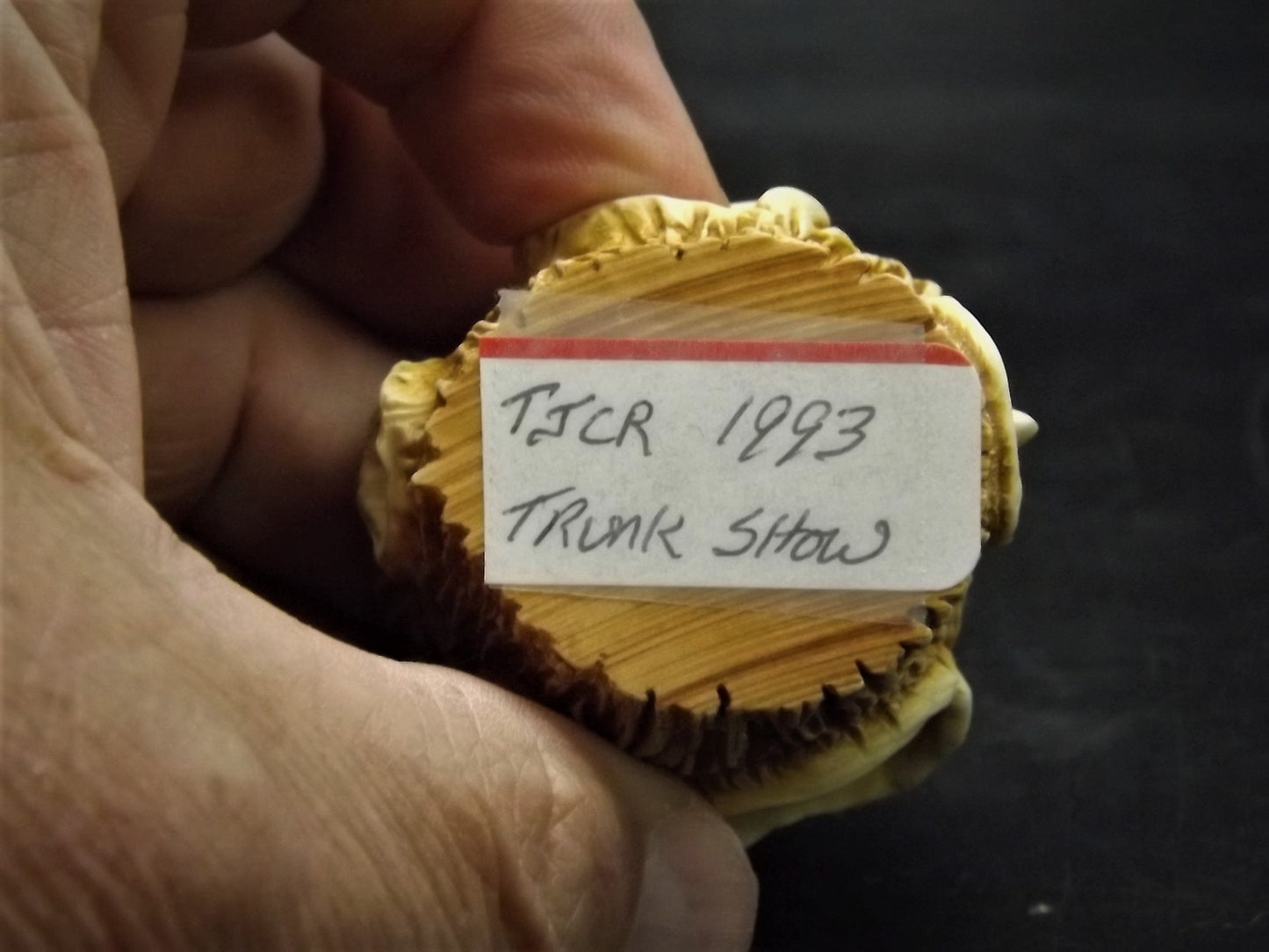 Retired 1993 Harmony Kingdom "Trunk Show" birds in a tree trunk piece Excellent condition. No box.