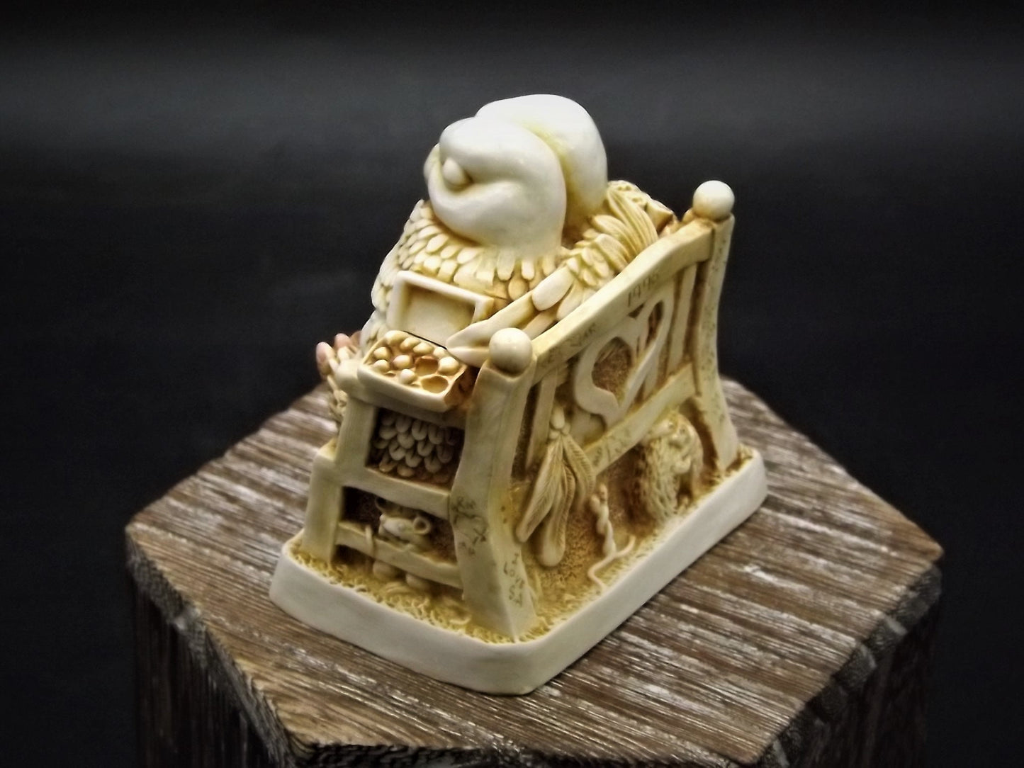 Retired 1995 Harmony Kingdom "Beak to Beak" piece Excellent condition. No Box.