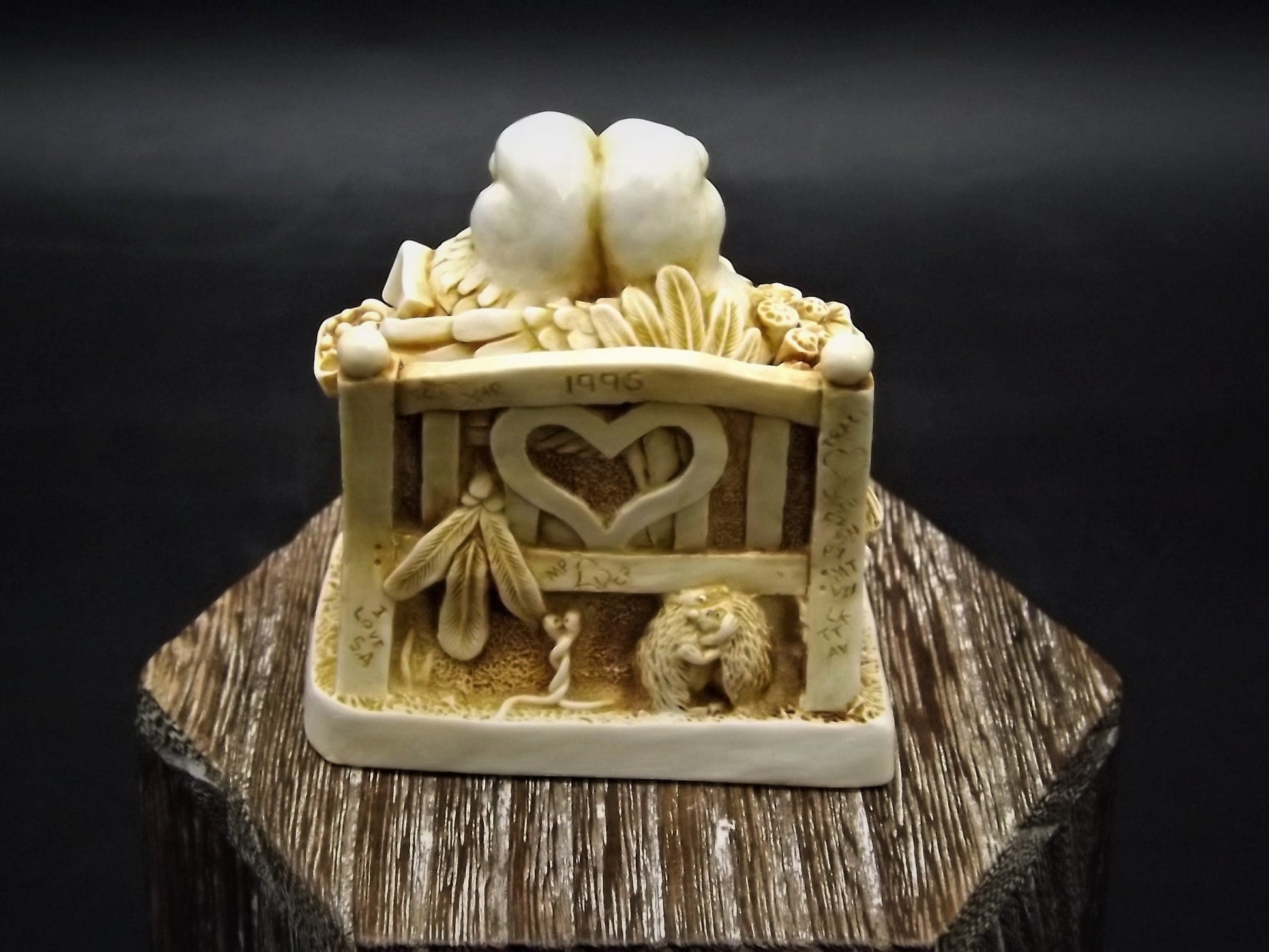 Retired 1995 Harmony Kingdom "Beak to Beak" piece Excellent condition. No Box.