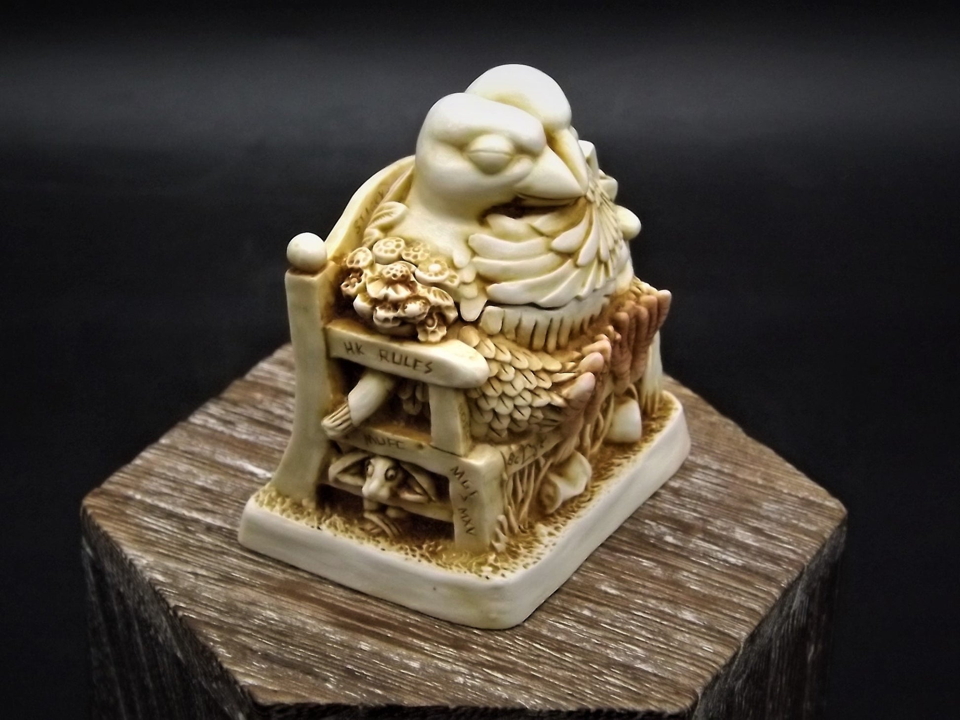 Retired 1995 Harmony Kingdom "Beak to Beak" piece Excellent condition. No Box.