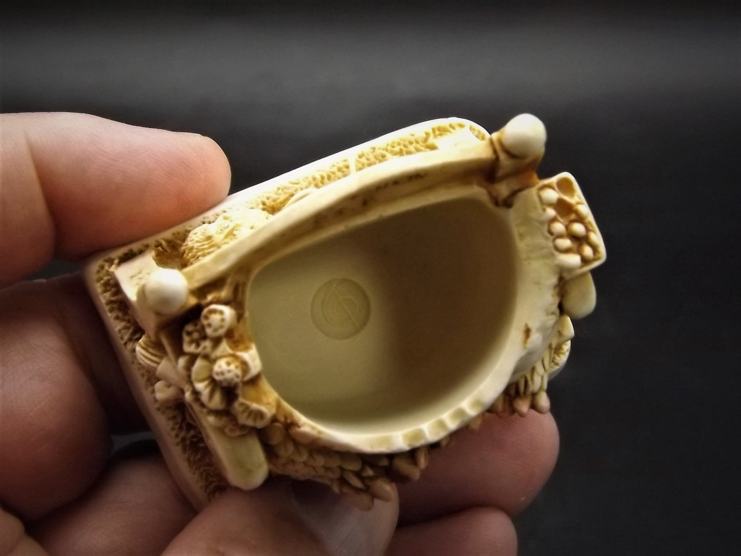 Retired 1995 Harmony Kingdom "Beak to Beak" piece Excellent condition. No Box.