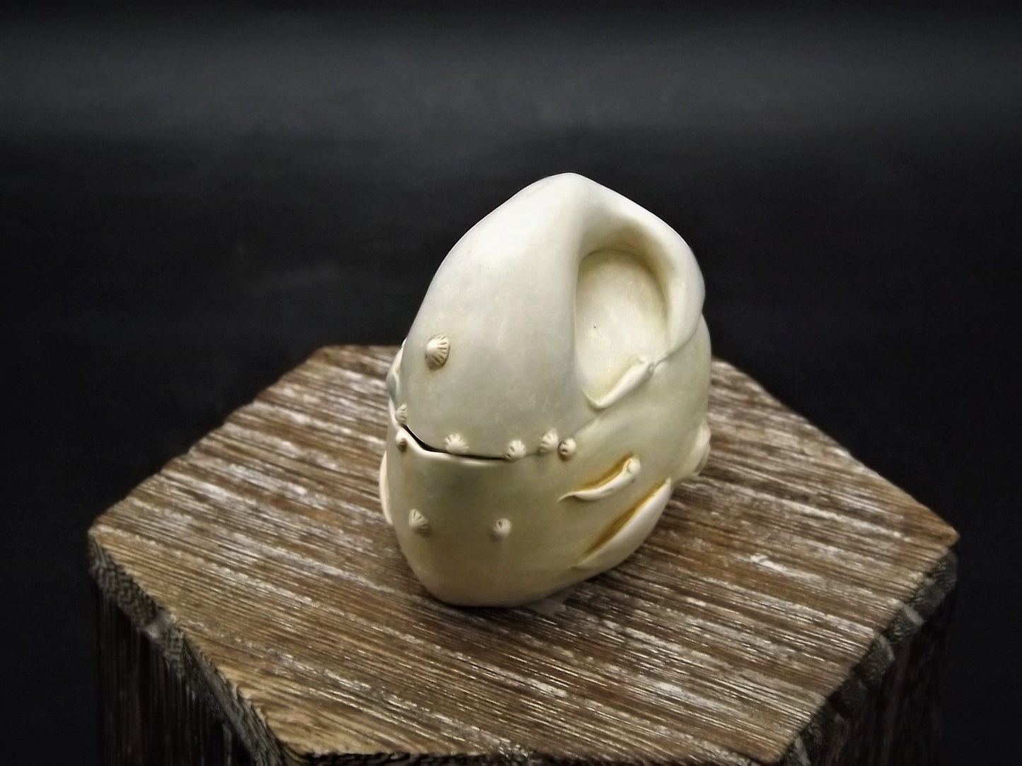 Retired 1993 Harmony Kingdom "Jonah's Hideaway" piece Excellent condition. No Box.