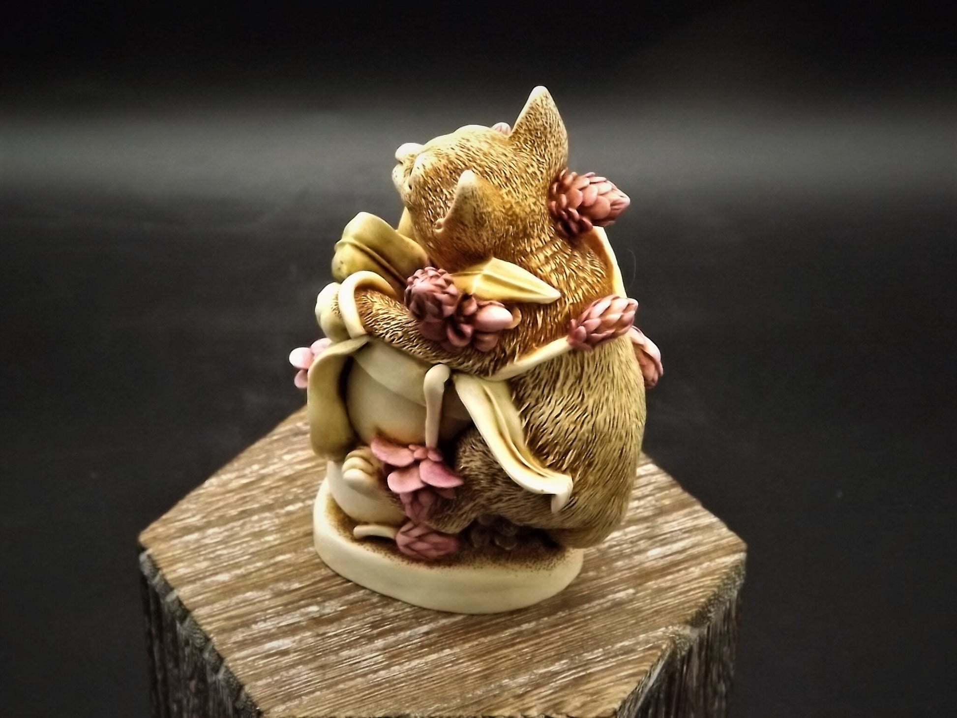 Retired 1997 Harmony Kingdom "Algenon" piece Excellent condition. No Box.