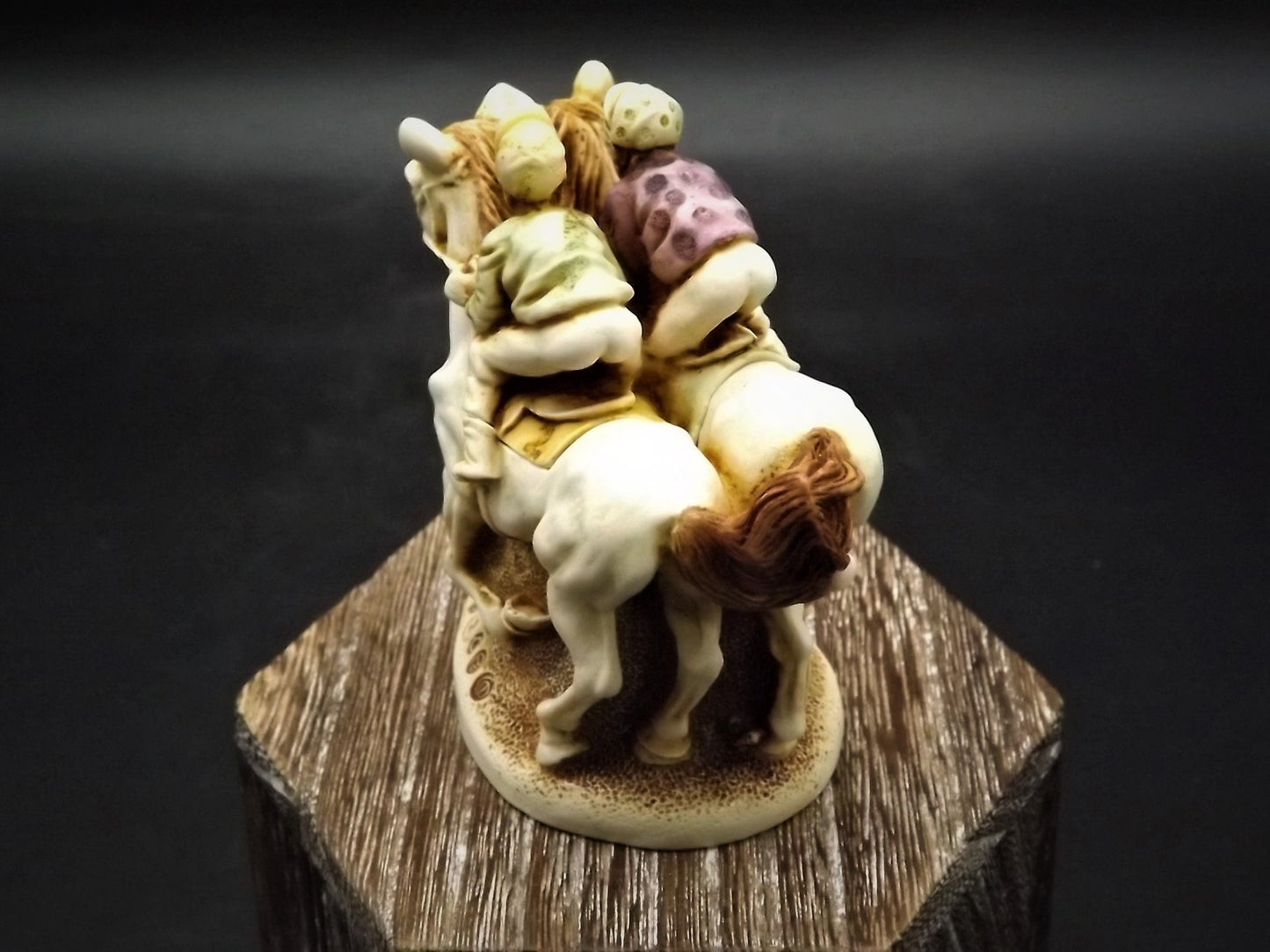 Retired 1996 Harmony Kingdom "Photo Finish" piece Excellent condition with original box.