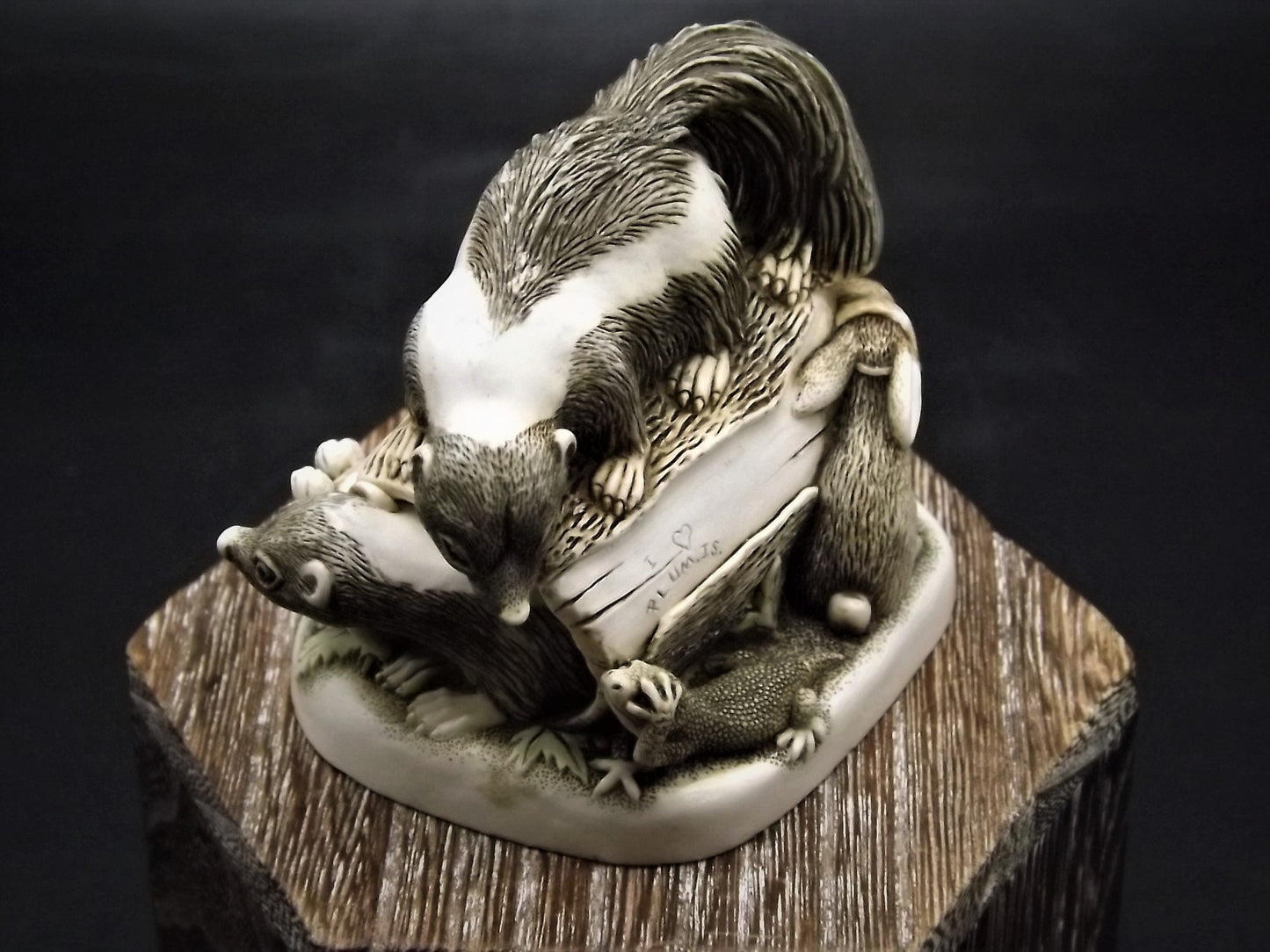 Retired 1998 Harmony Kingdom "Foul Play Infinity" piece Excellent condition with original box and COA.