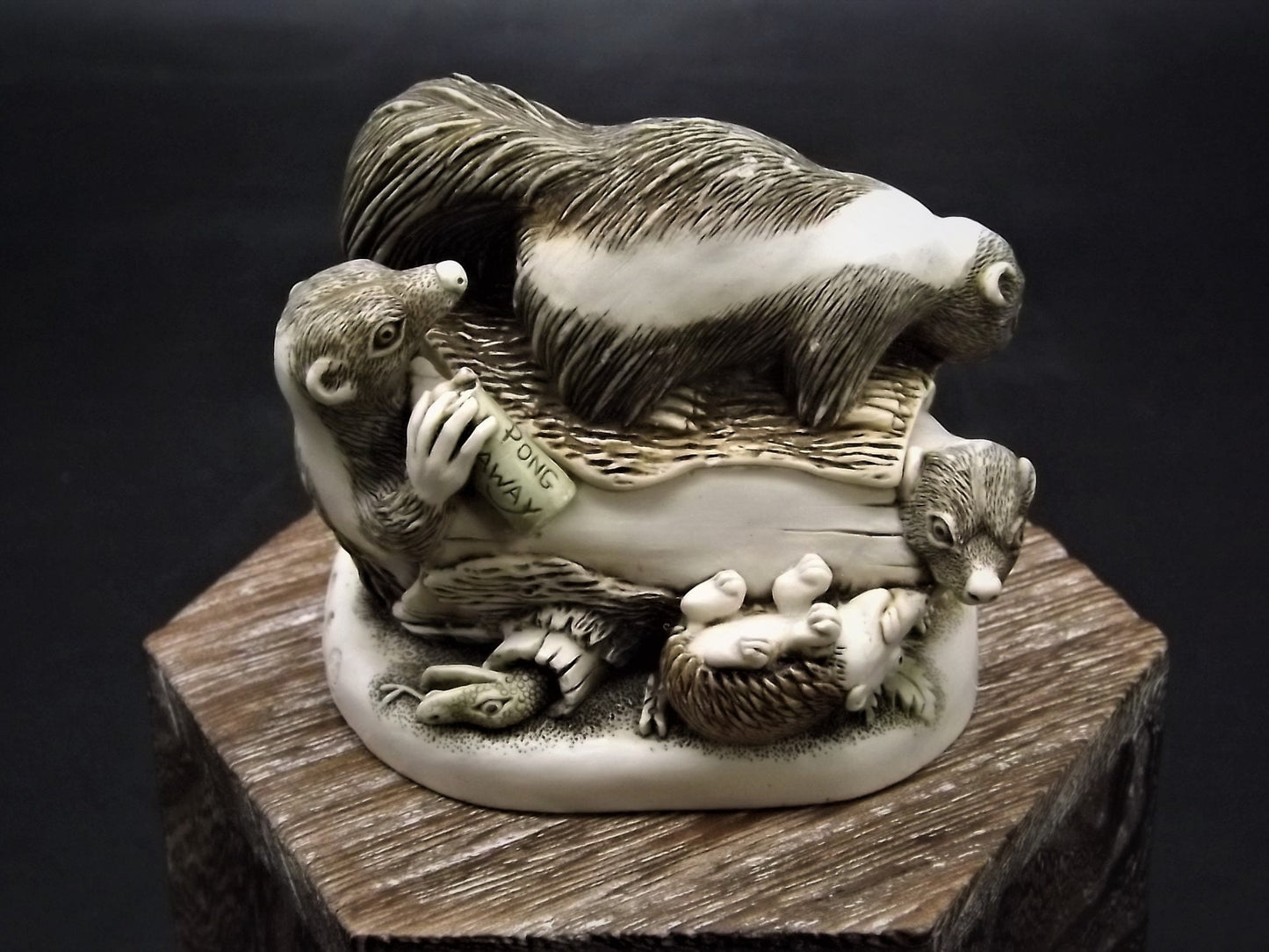 Retired 1998 Harmony Kingdom "Foul Play Infinity" piece Excellent condition with original box and COA.