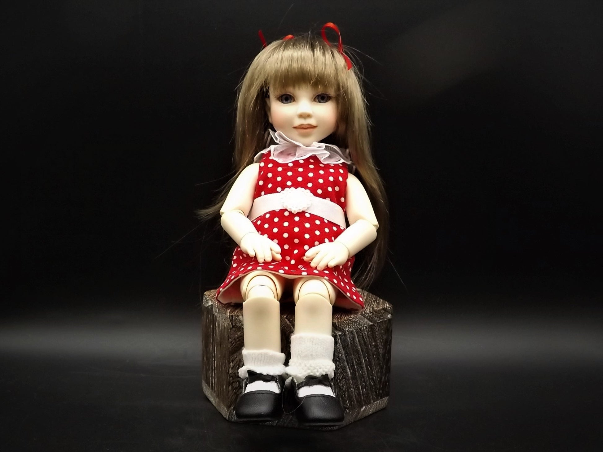 Limited Edition of 50 Berdine Creedy "Valene" Ball Jointed Doll (BJD) with COA.