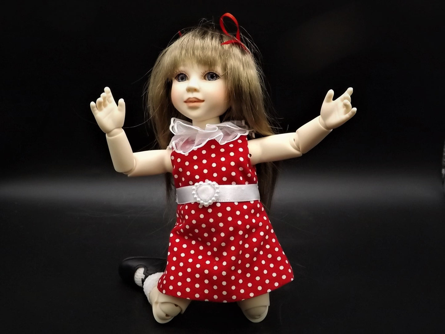 Limited Edition of 50 Berdine Creedy "Valene" Ball Jointed Doll (BJD) with COA.