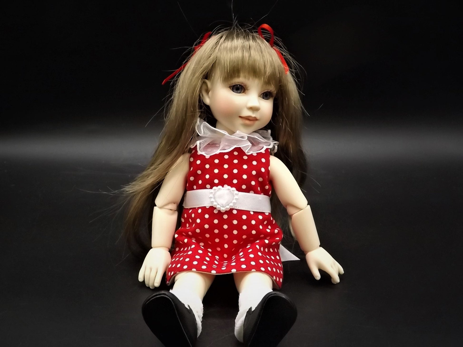 Limited Edition of 50 Berdine Creedy "Valene" Ball Jointed Doll (BJD) with COA.