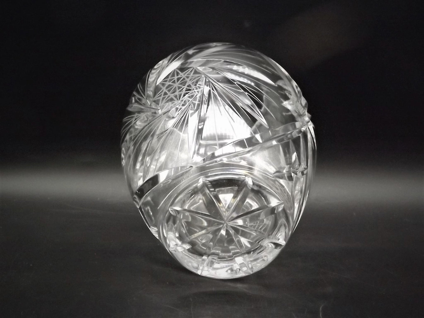 Classic Crystal Vase with Pinwheel design. Excellent condition