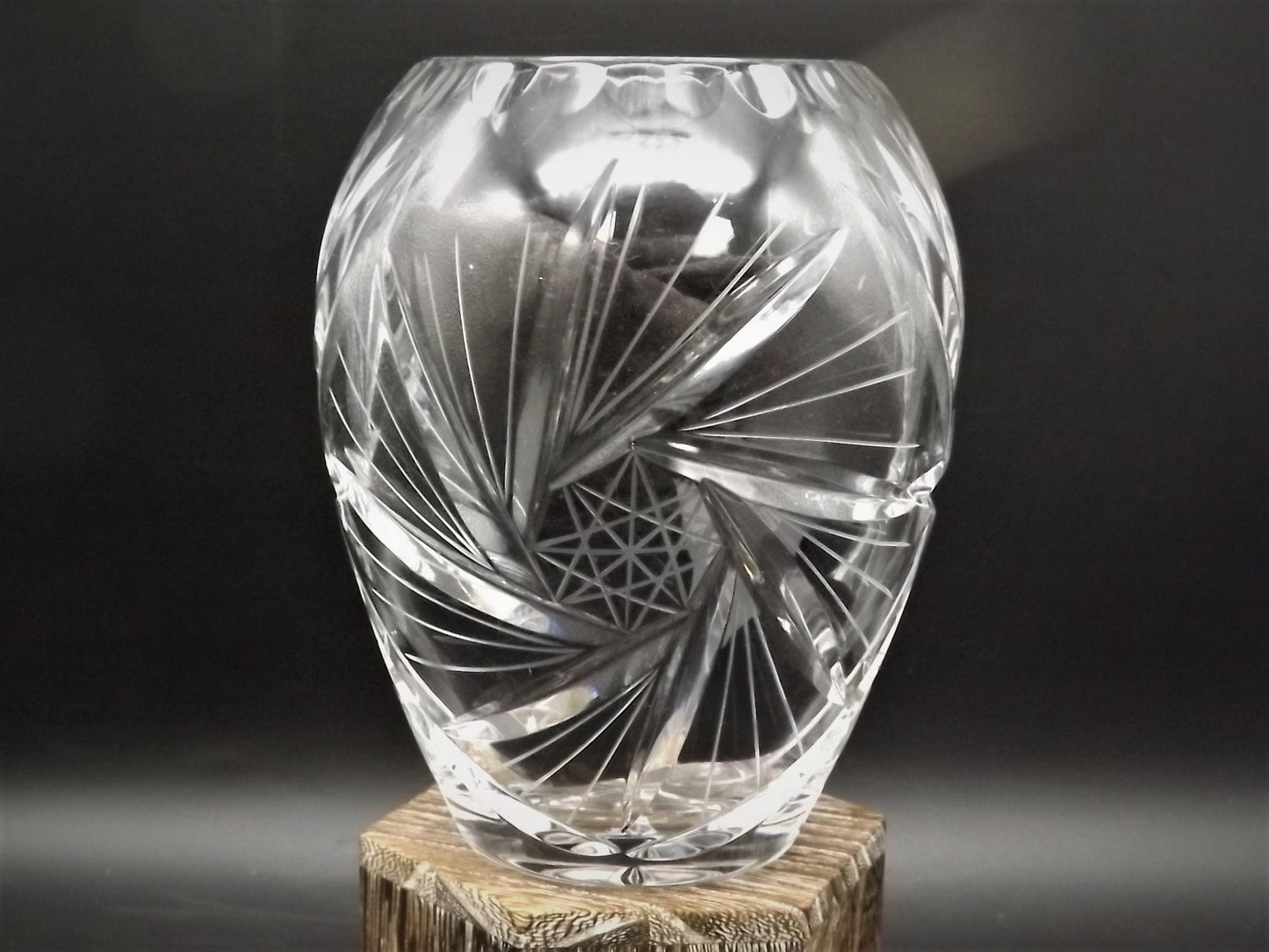 Classic Crystal Vase with Pinwheel design. Excellent condition