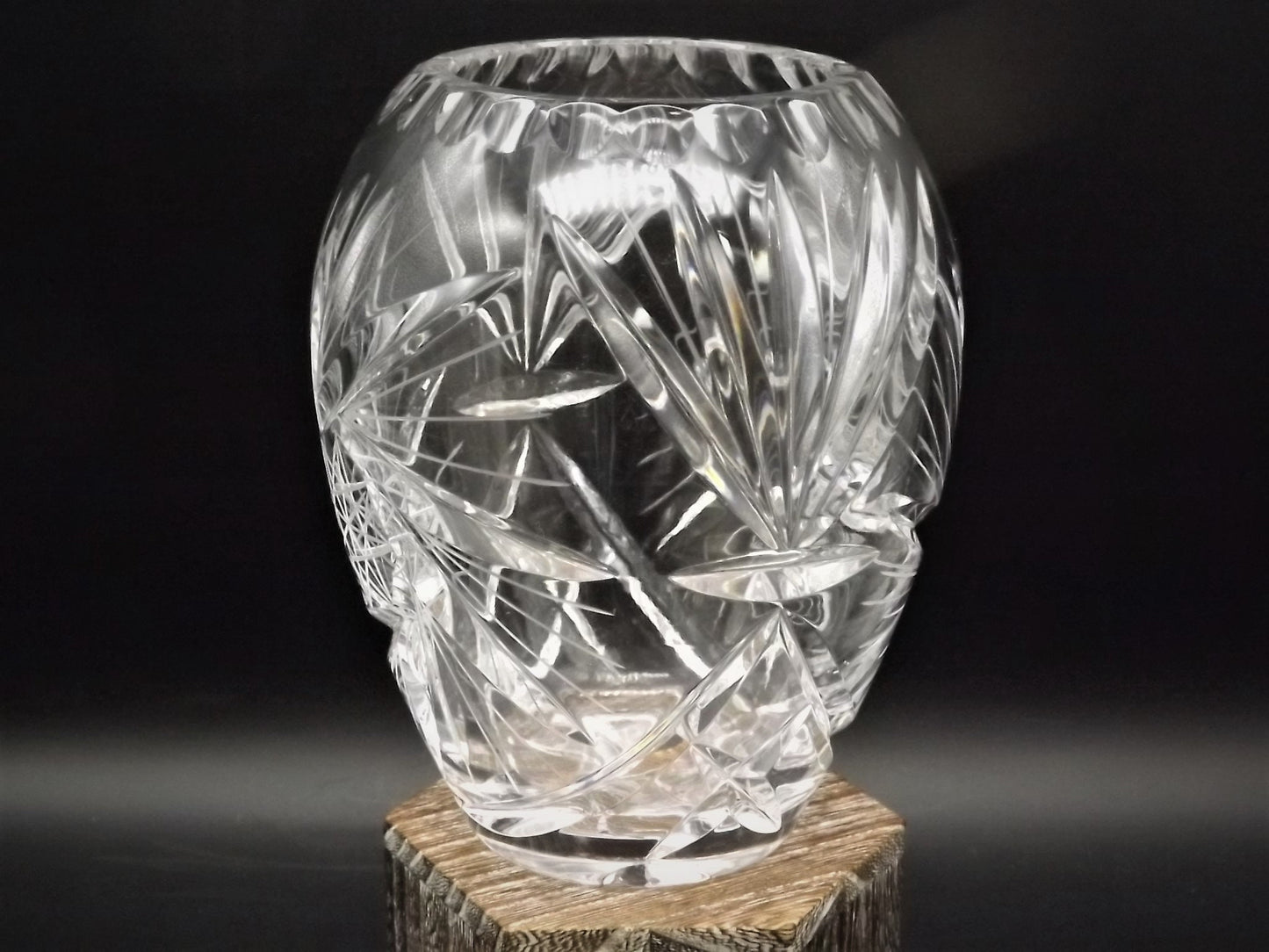 Classic Crystal Vase with Pinwheel design. Excellent condition