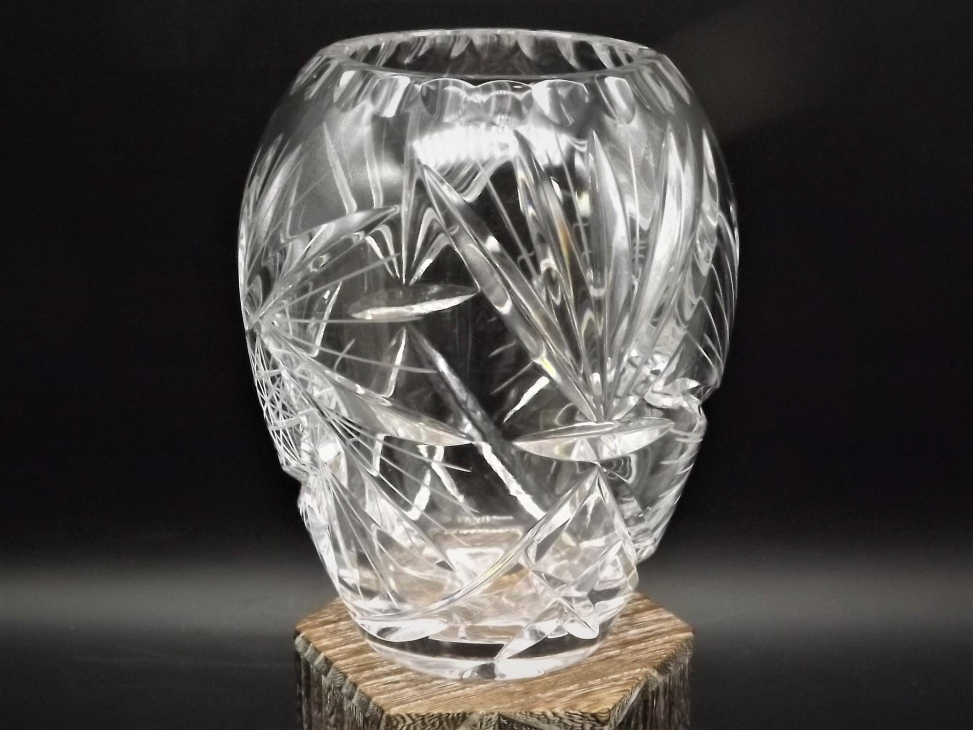 Classic Crystal Vase with Pinwheel design. Excellent condition