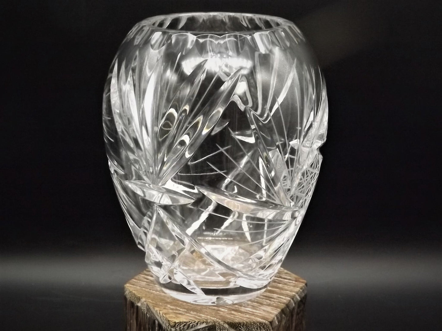 Classic Crystal Vase with Pinwheel design. Excellent condition