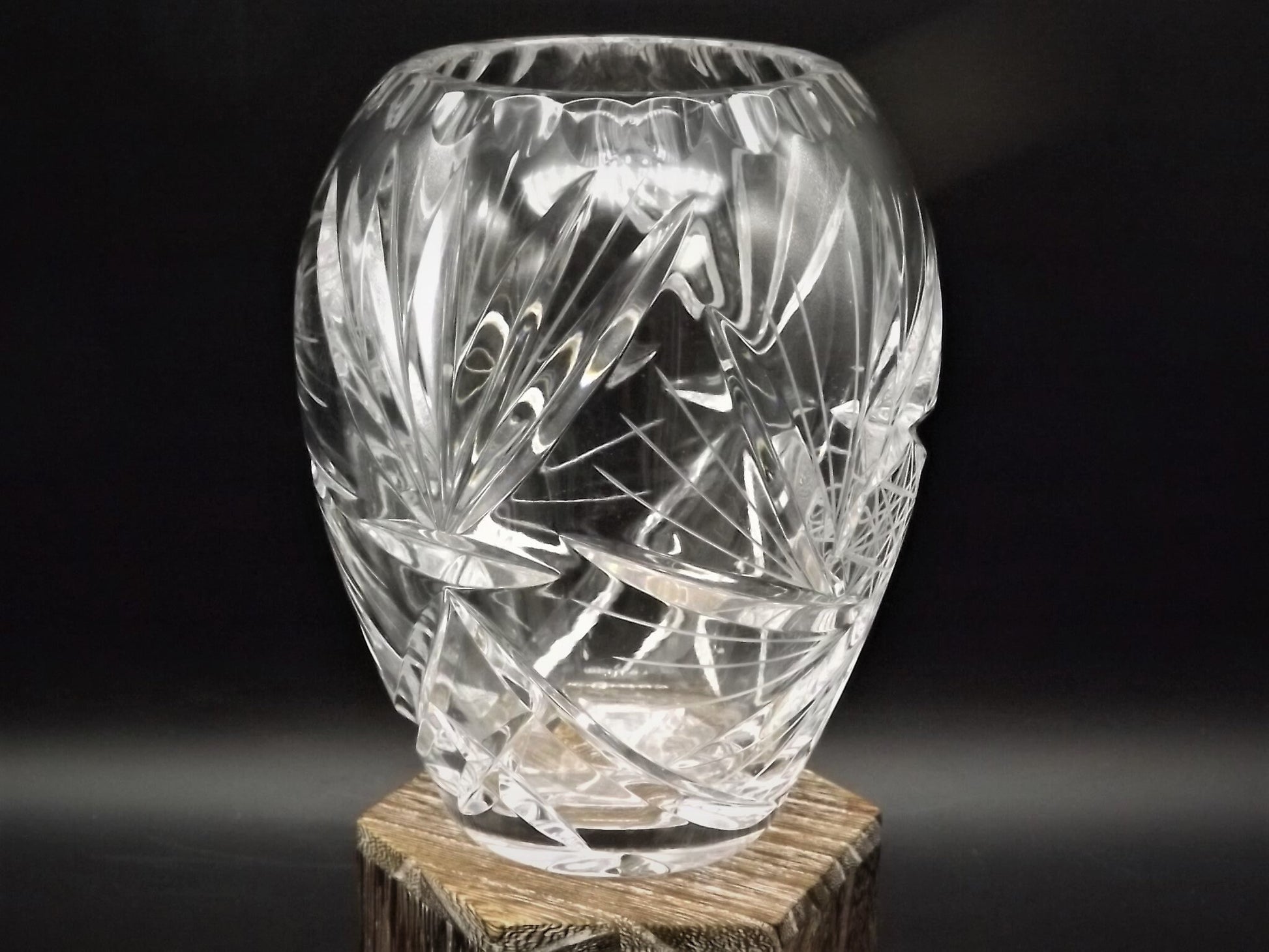 Classic Crystal Vase with Pinwheel design. Excellent condition