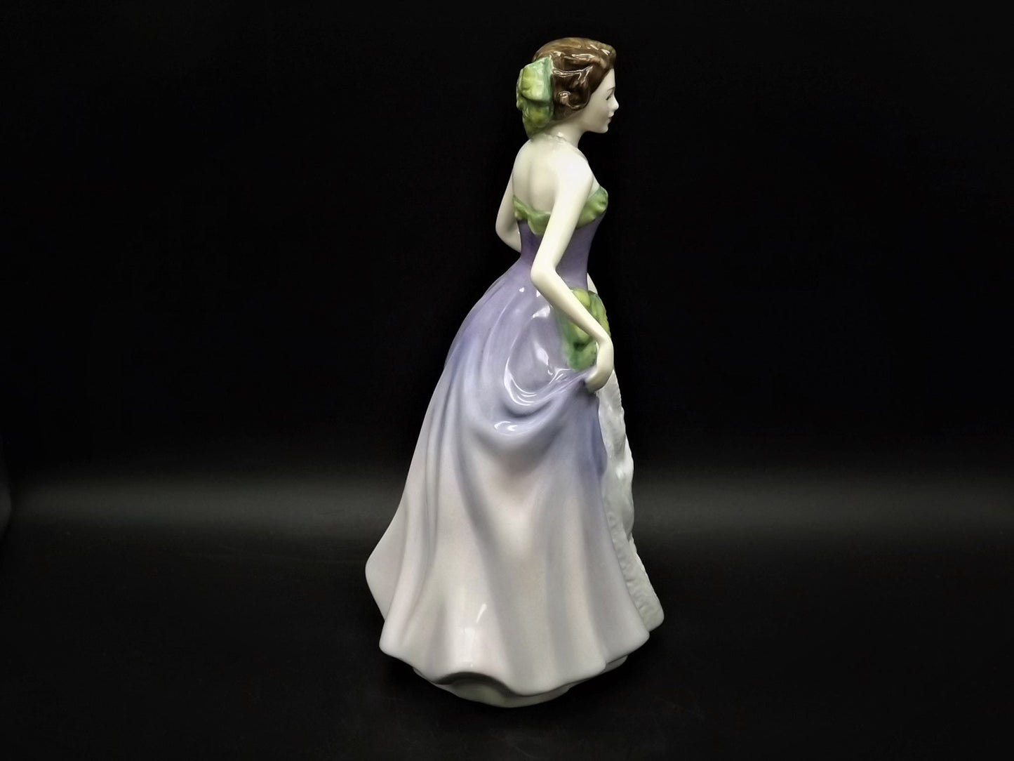 Vintage 1997 Royal Doulton Figurine of the year "Jessica" HN 3850. Young lady in a ball gown. Excellent condition!