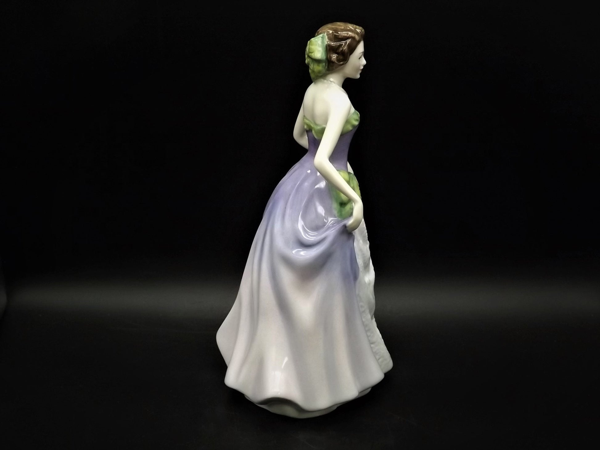 Vintage 1997 Royal Doulton Figurine of the year "Jessica" HN 3850. Young lady in a ball gown. Excellent condition!