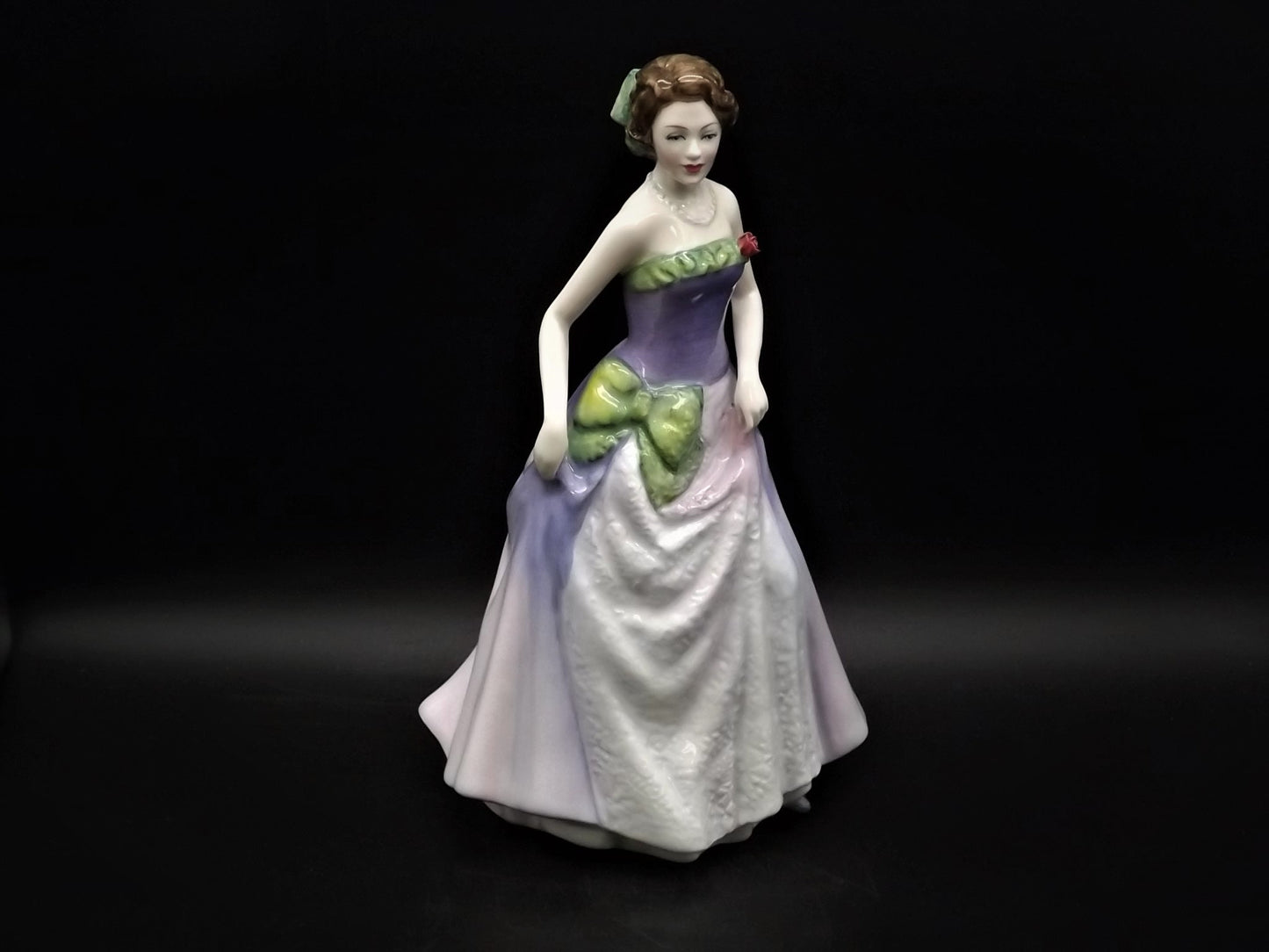Vintage 1997 Royal Doulton Figurine of the year "Jessica" HN 3850. Young lady in a ball gown. Excellent condition!