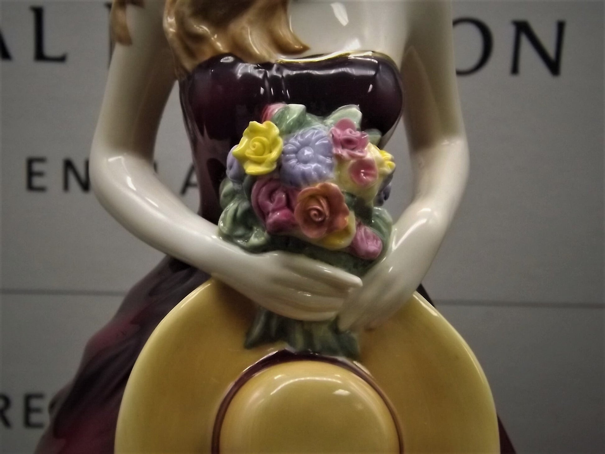 Vintage Royal Doulton Figurine: Pretty Ladies "Anne" HN 5332 (Original Box & COA)