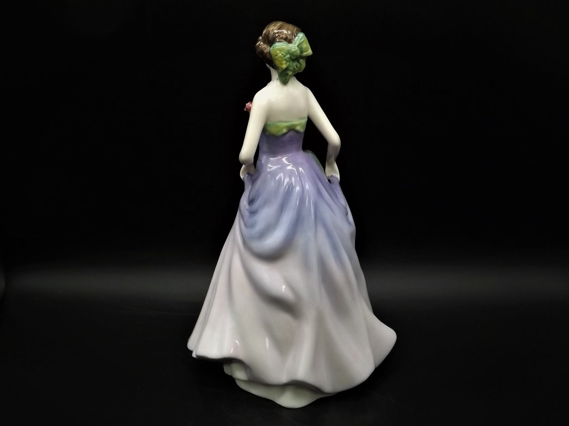 Vintage 1997 Royal Doulton Figurine of the year "Jessica" HN 3850. Young lady in a ball gown. Excellent condition!
