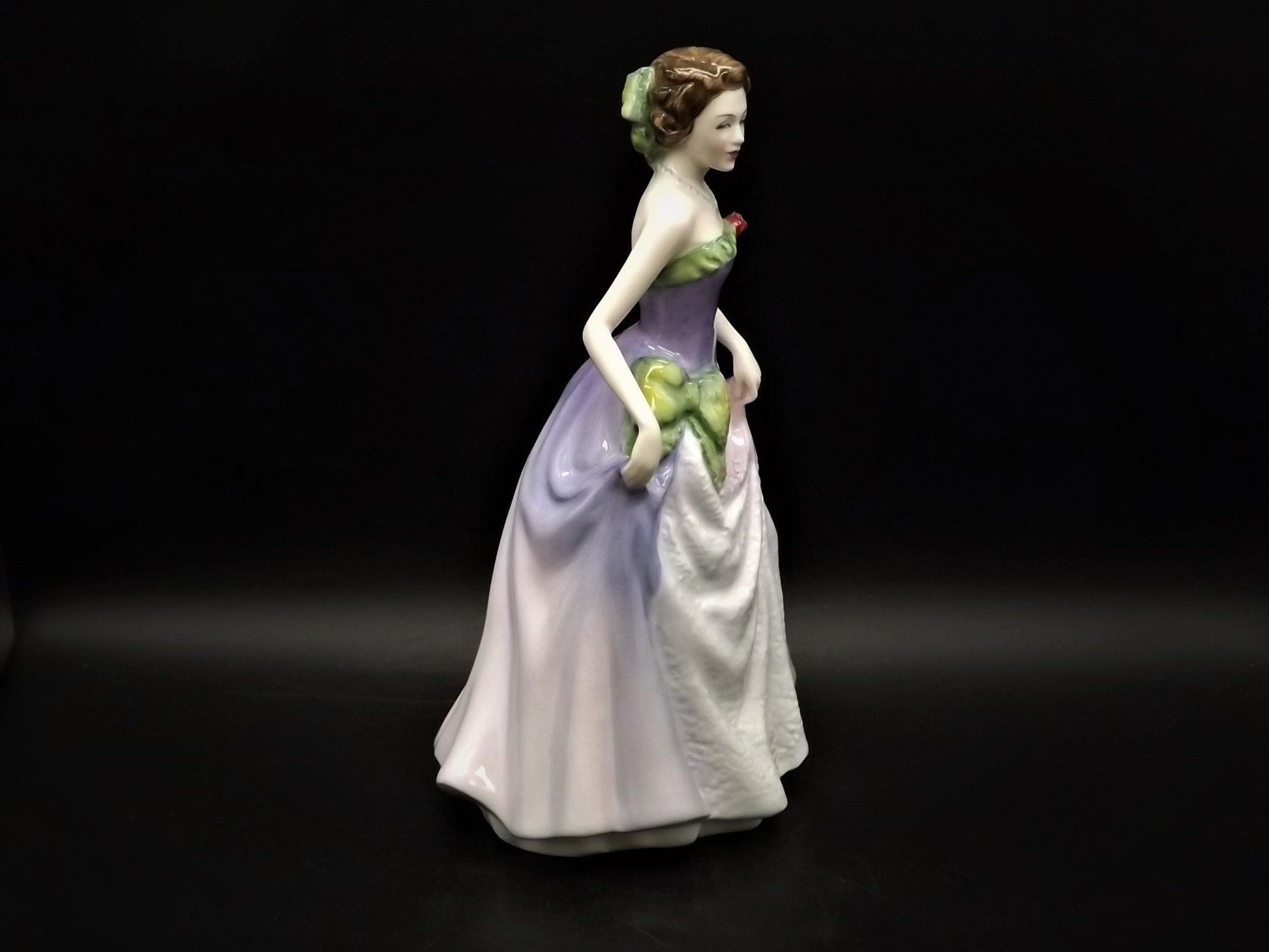 Vintage 1997 Royal Doulton Figurine of the year "Jessica" HN 3850. Young lady in a ball gown. Excellent condition!