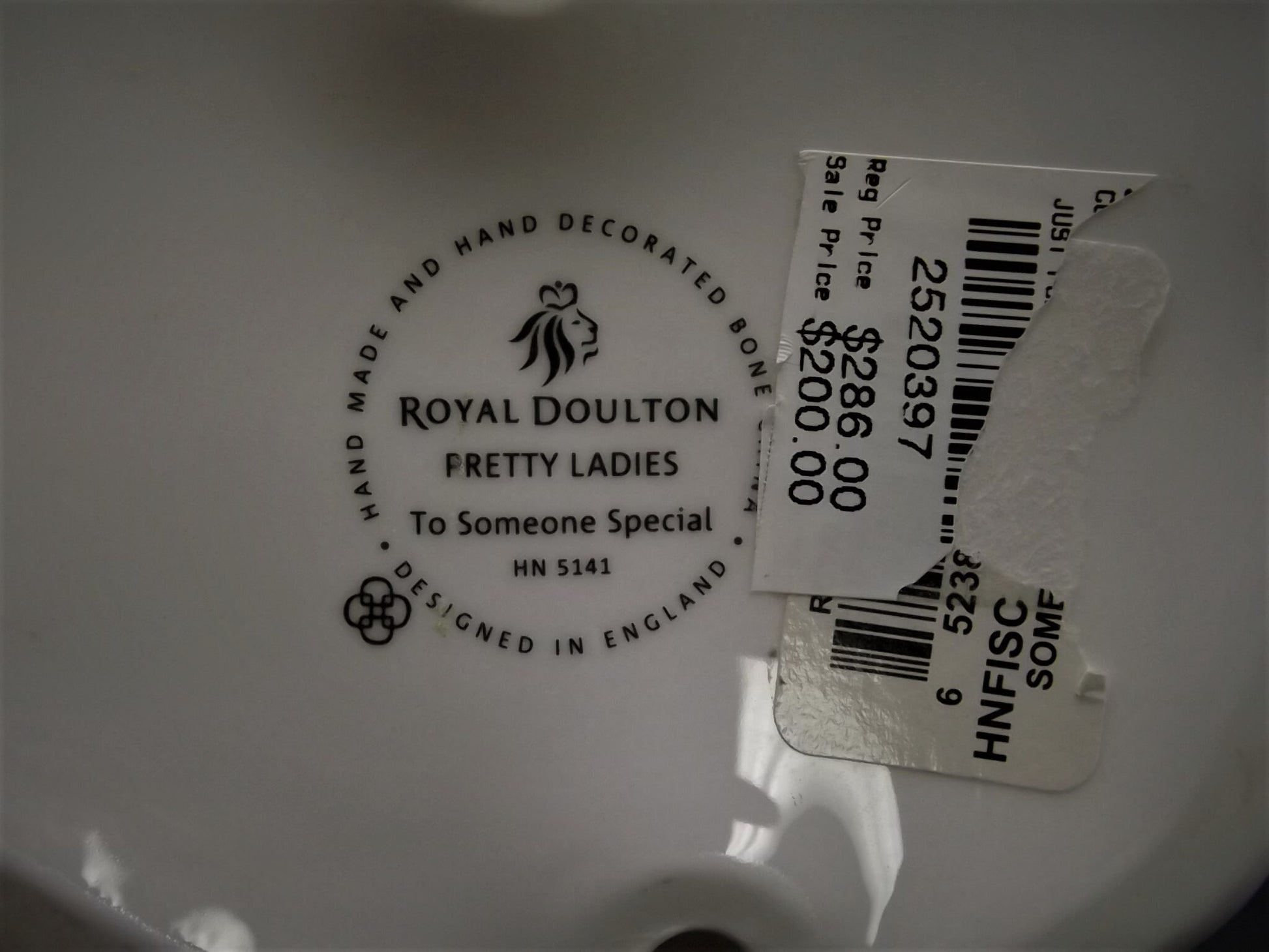 Vintage Royal Doulton Figurine: Pretty Ladies "To Someone Special" HN 5141 (Original Box & COA)