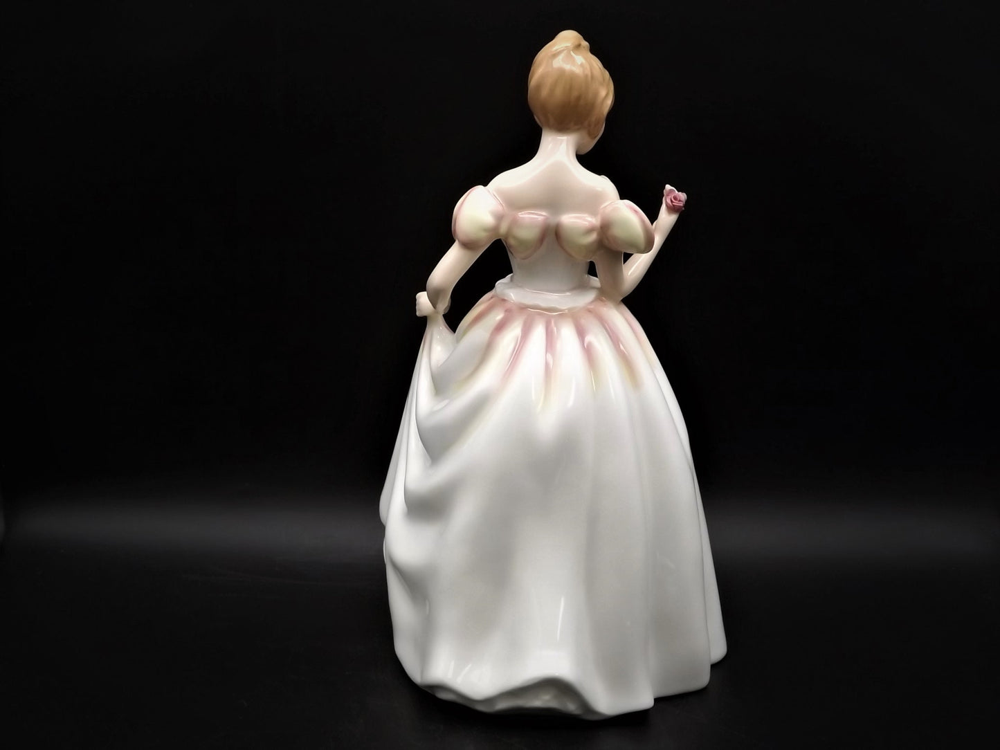 Vintage Royal Doulton "Gift of Love" figurine HN 3427. Excellent condition young lady with a flower!