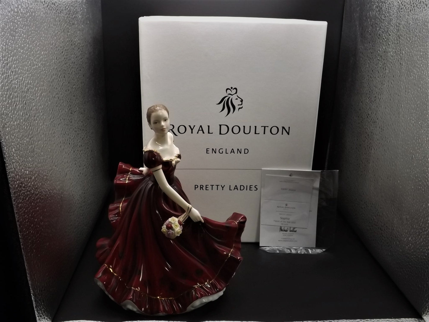 Vintage 1995 Royal Doulton "Sophie" Figurine of the year 2010 figurine HN 5376 . Excellent condition! Original box & COA.