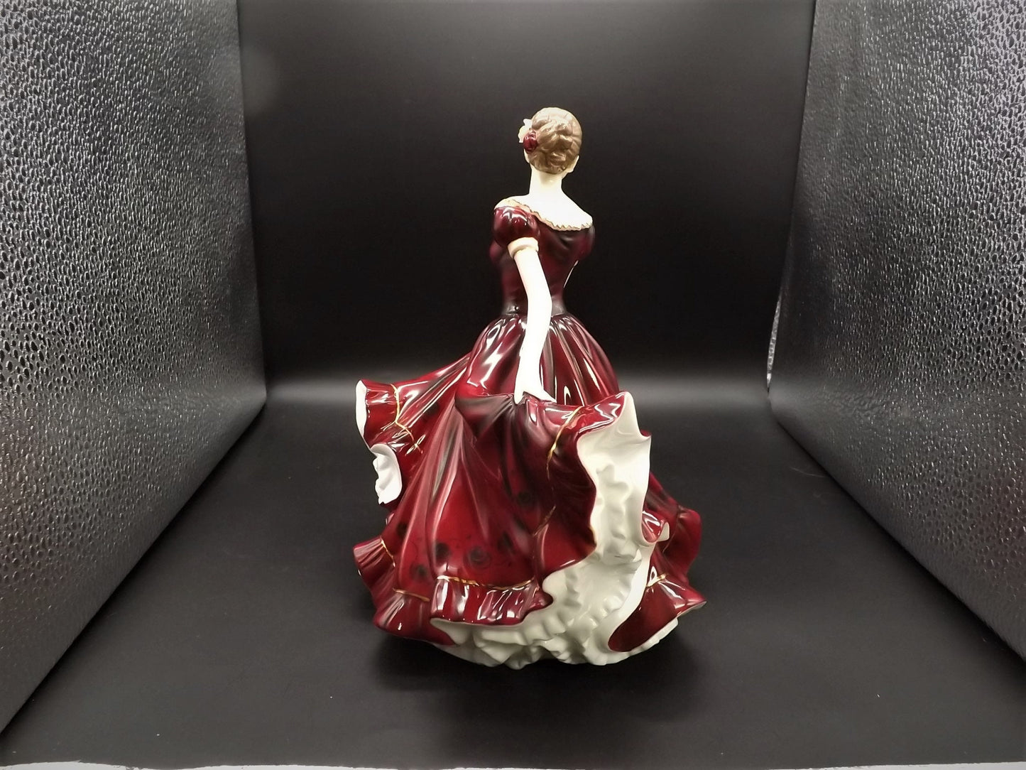 Vintage 1995 Royal Doulton "Sophie" Figurine of the year 2010 figurine HN 5376 . Excellent condition! Original box & COA.