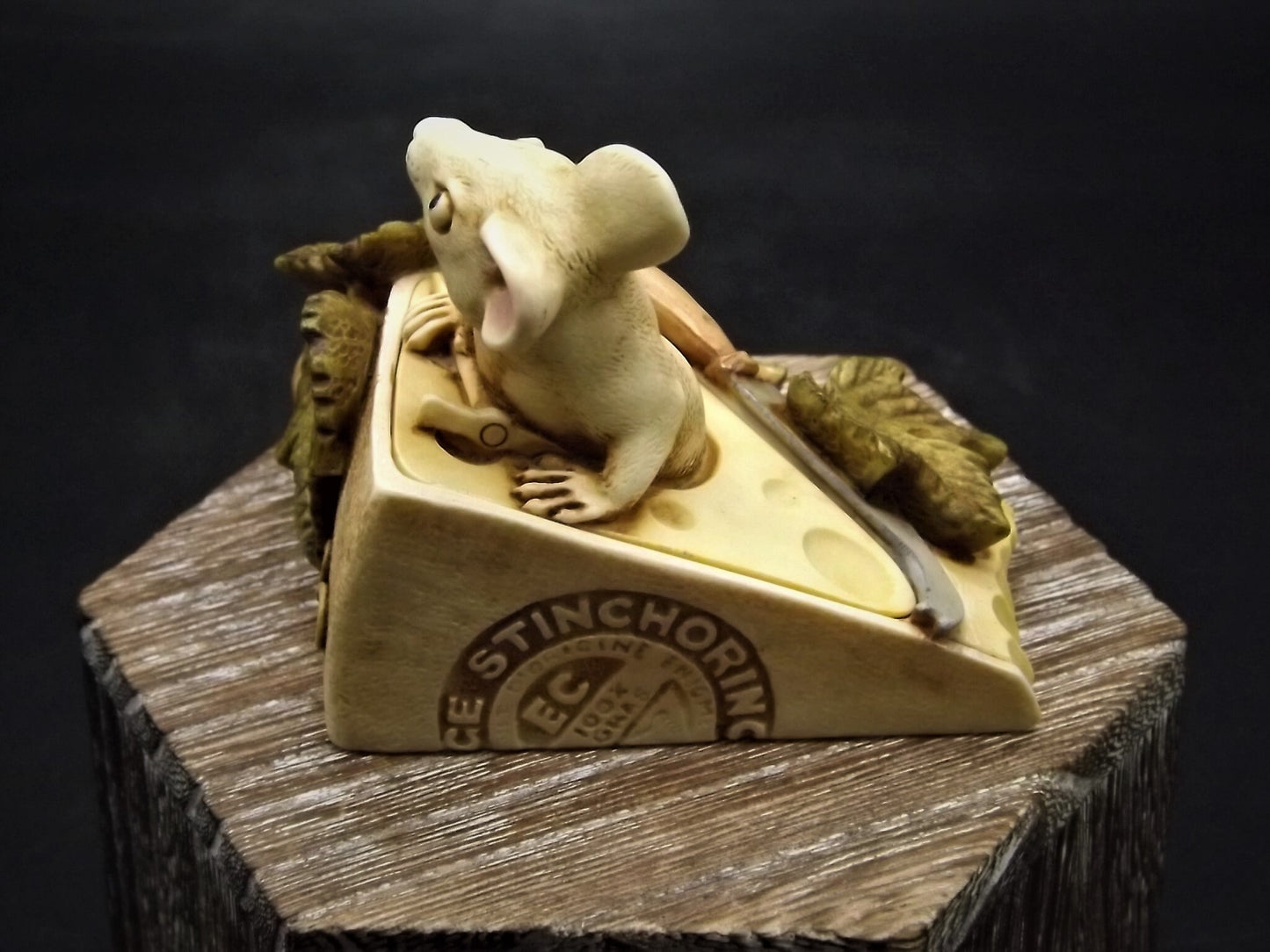Vintage 2002 TJDLMI-1 Harmony Kingdom "Gruyere" hand Painted mouse sitting on a block of cheese. With box and COA.