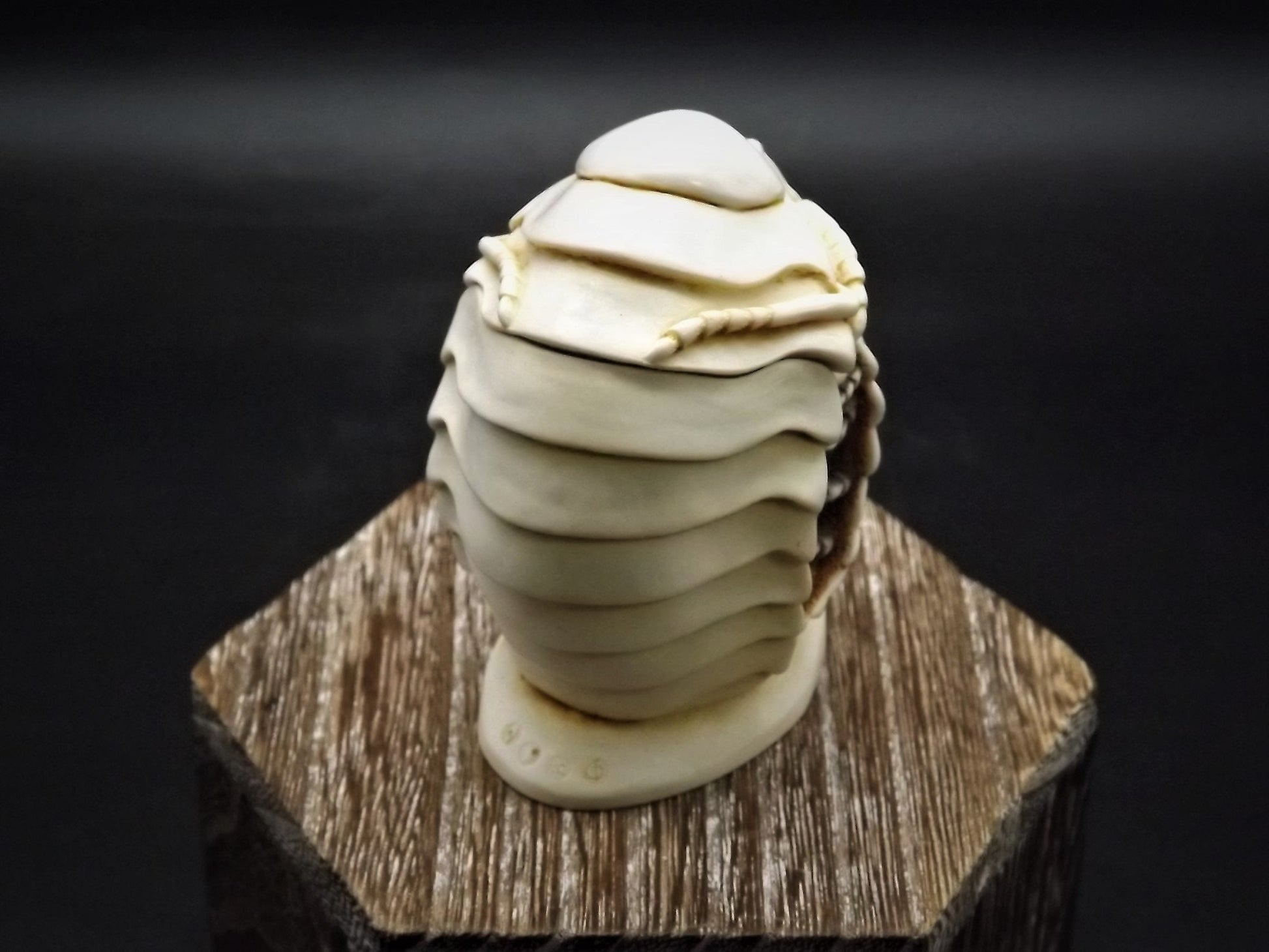 Retired 1995 Harmony Kingdom "Chucky Pig" Jest Figurine XXXTJCP with original box. Excellent condition. Only 300 made! Autographed Twice!