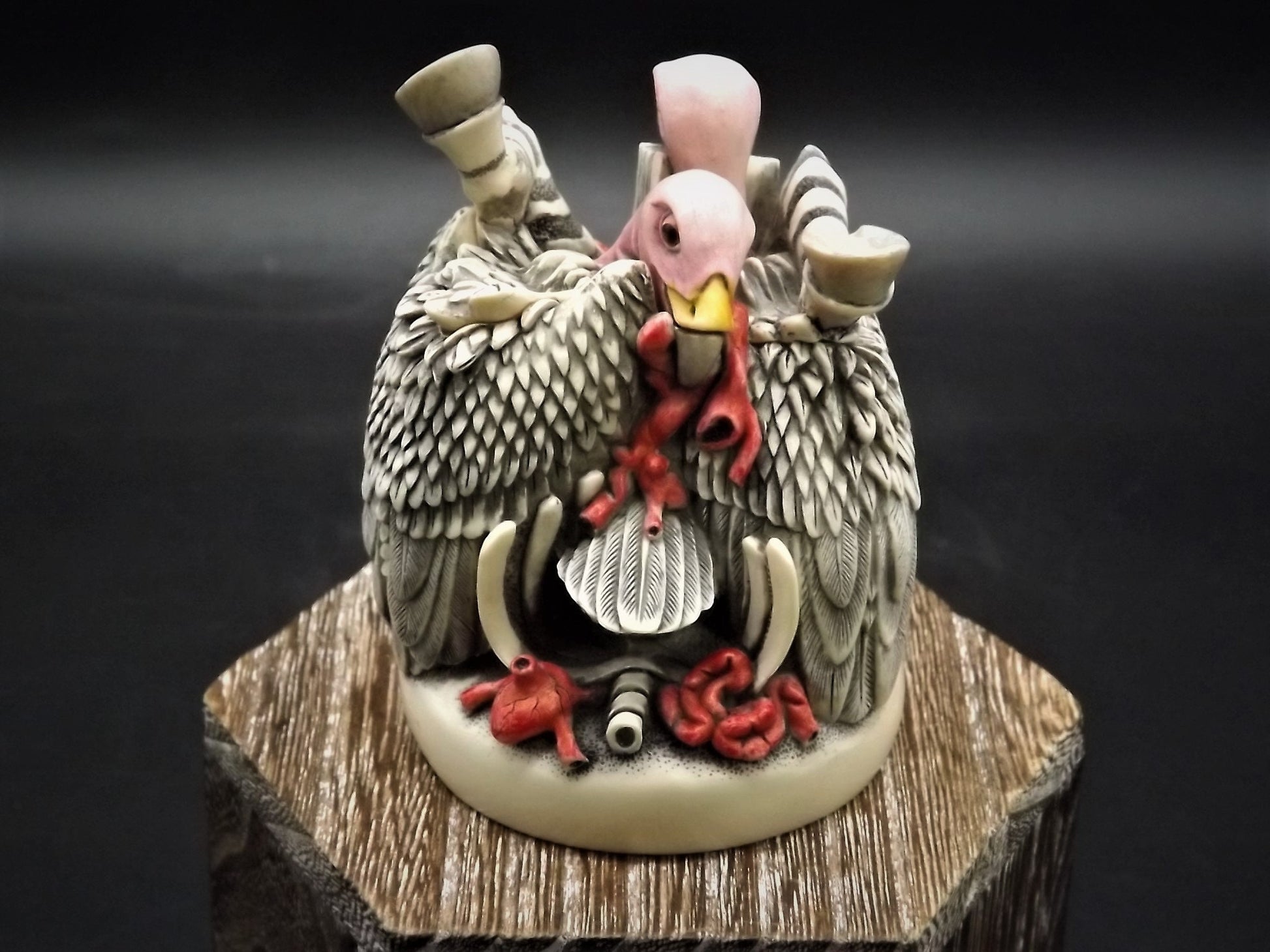 Vintage 2002 TJBB02 Harmony Kingdom "Bum Wrap" Banned series hand Painted Vultures eating a meal. Signed with box, COA and LE #3095/5000.