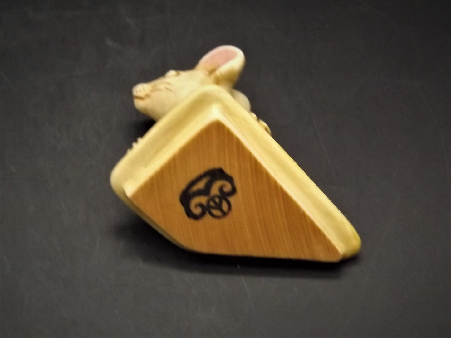 Vintage 2002 TJDLMI-1 Harmony Kingdom "Gruyere" hand Painted mouse sitting on a block of cheese. With box and COA.