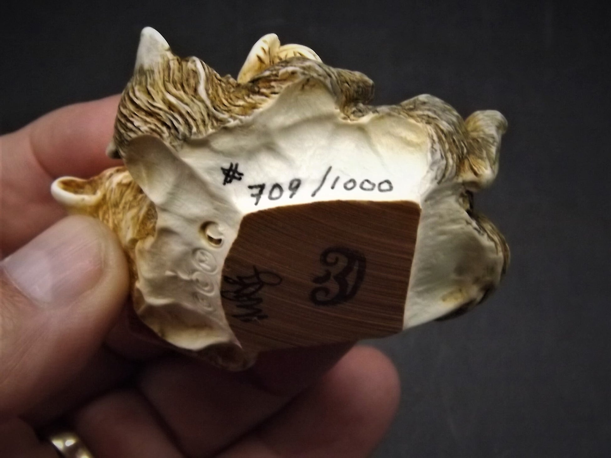 Vintage 1999 TJCICA Harmony Kingdom "Disorderly Eating" Hand Painted Cats on a comfy chair. With original box no COA. Limited #709/1000.